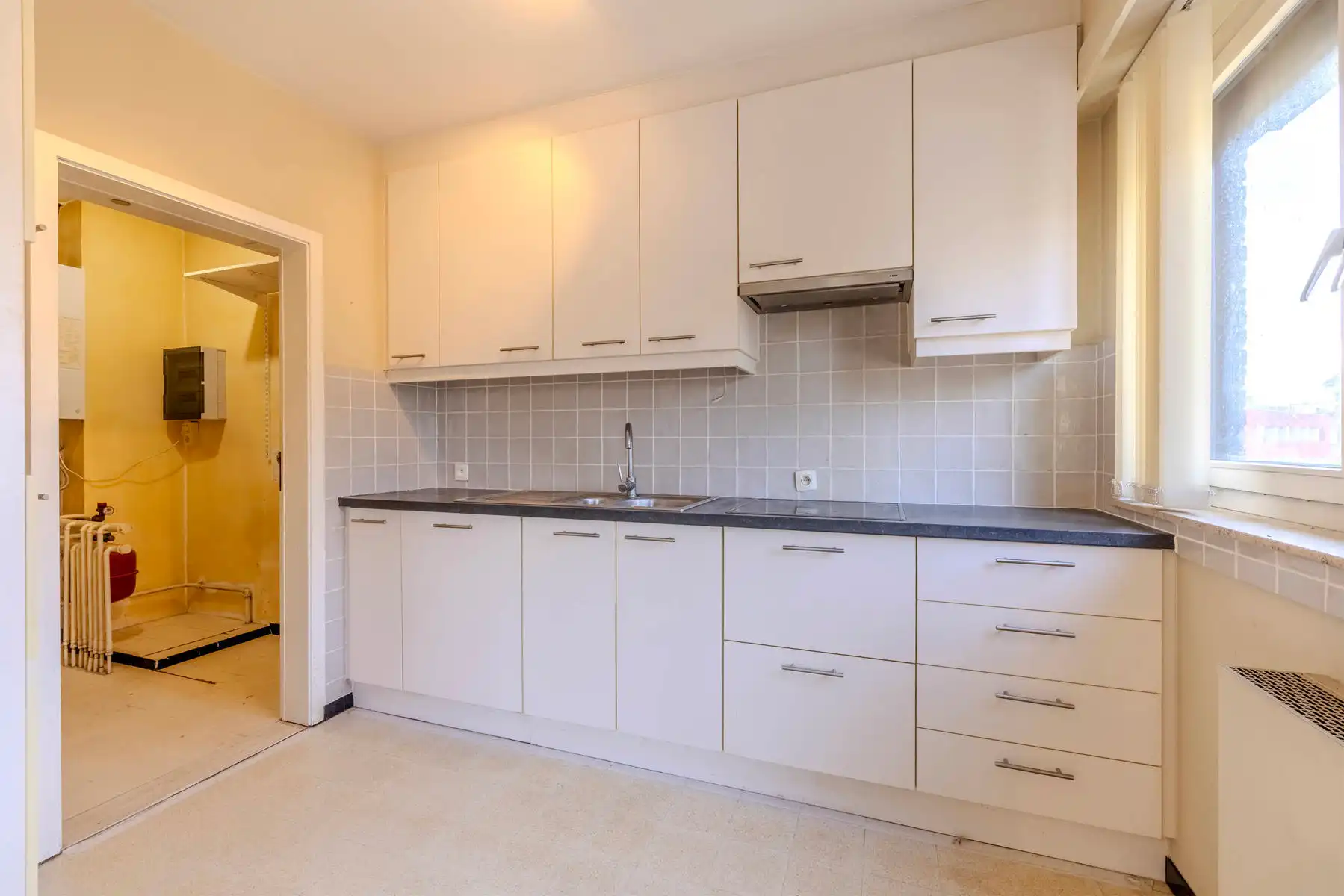 Op te knappen app met 2 slpk in hartje Nijlen foto 4