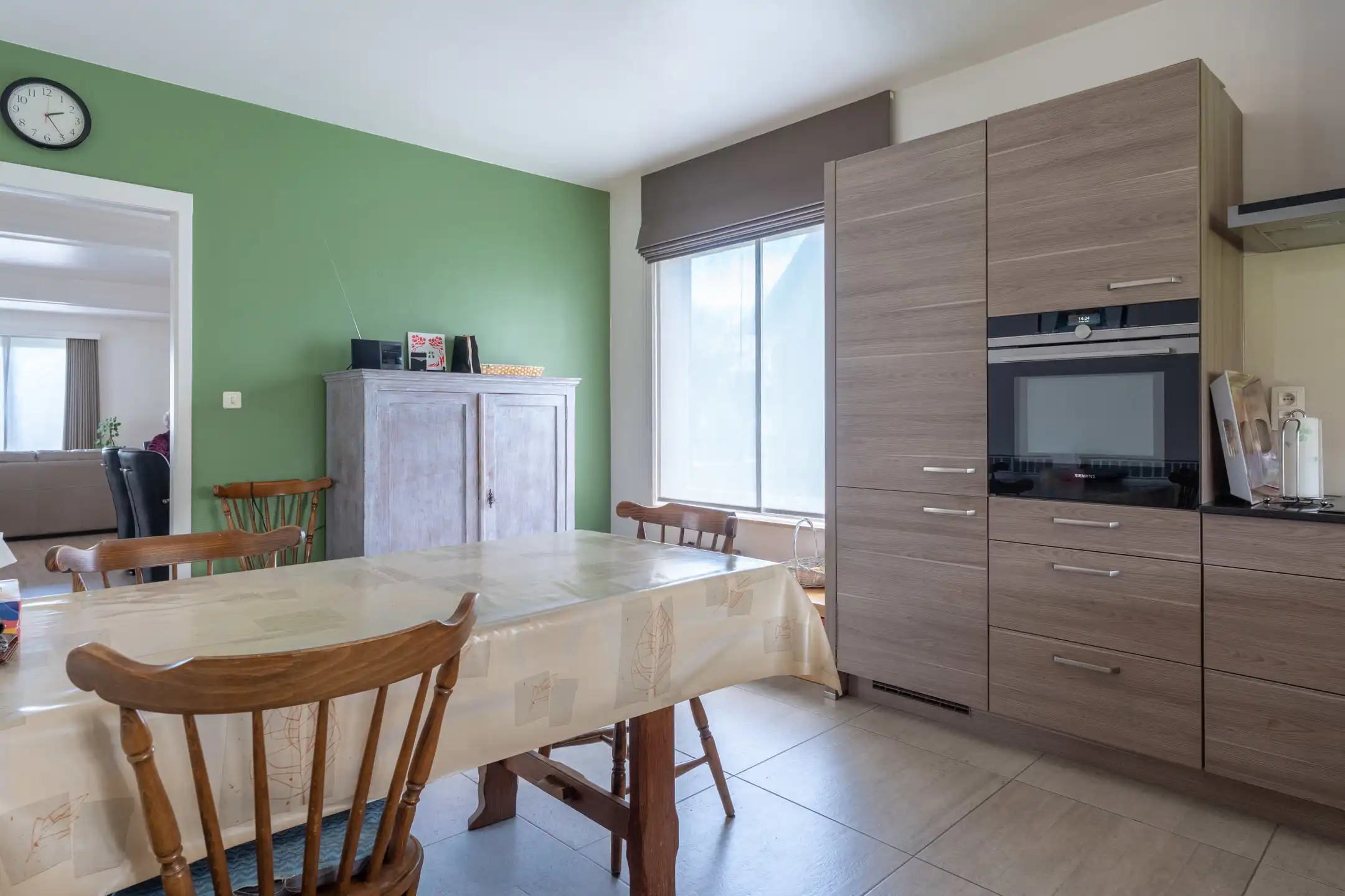 Zeer gunstig gelegen woning met 3 slpks op 647 m² foto 13