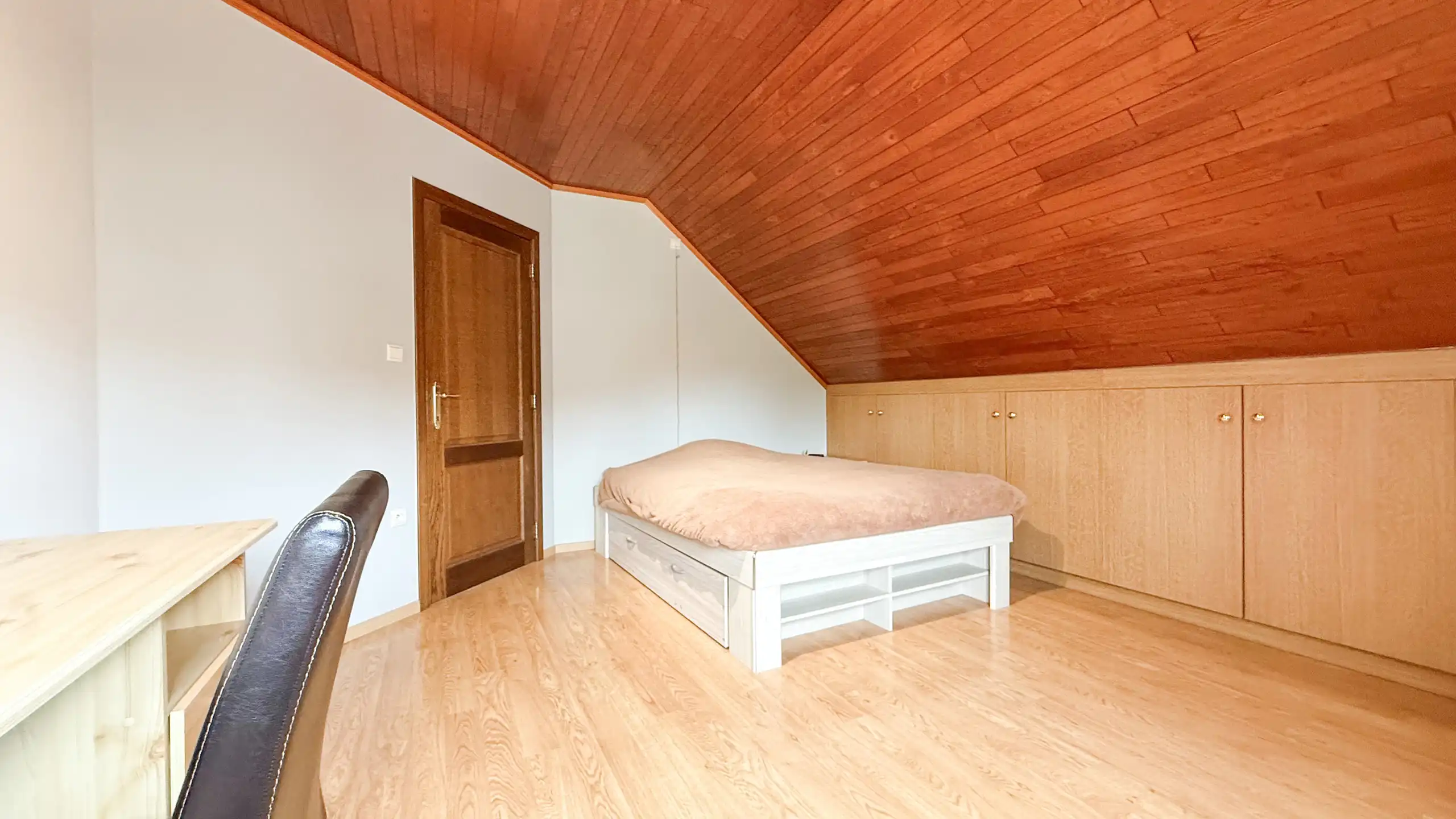 Charmante woning met 5 slpks en veel ruimte te Eversel! foto 39