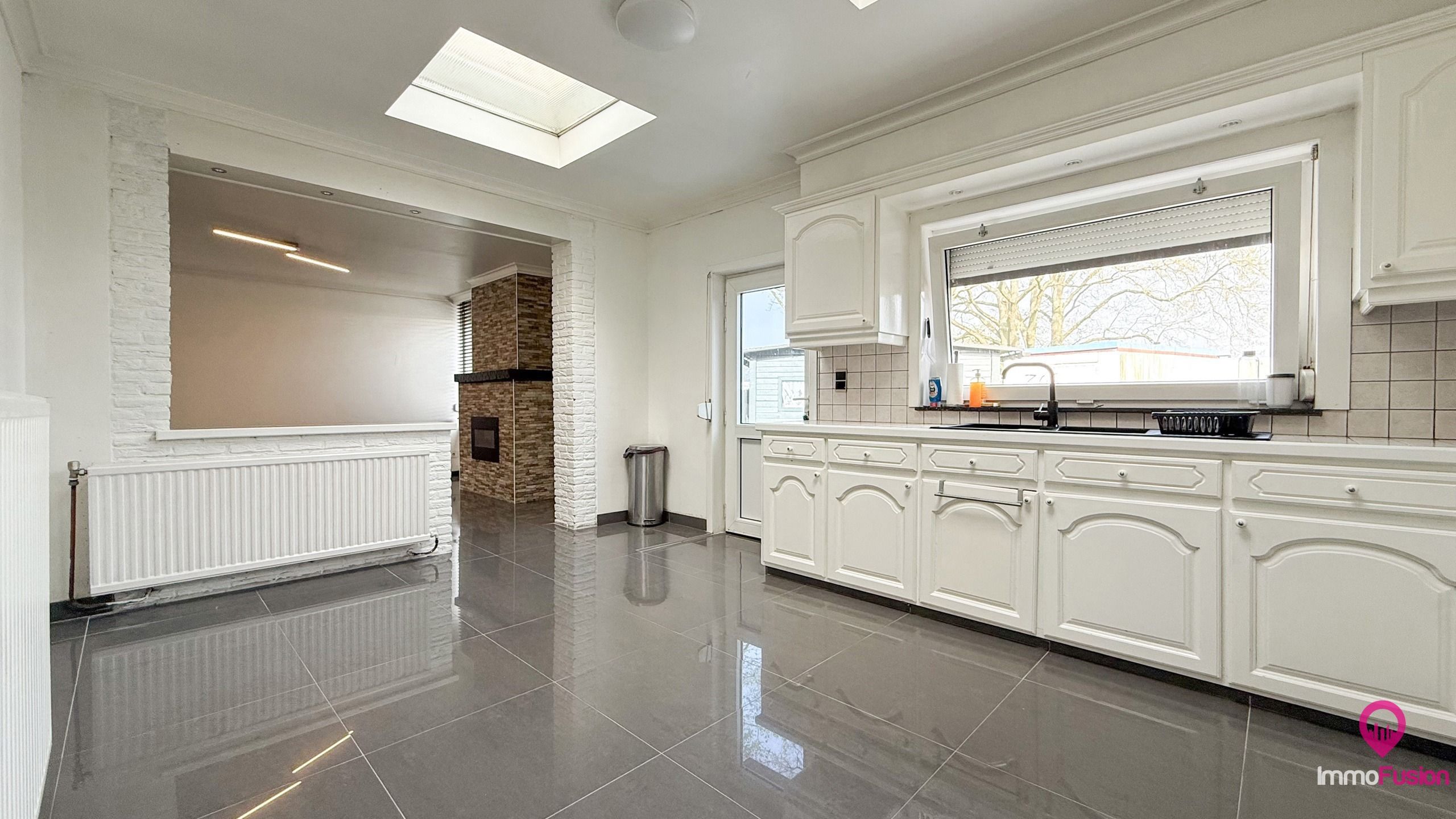 Rustig gelegen HOB met 3 slaapkamers, garage én carport! foto 9