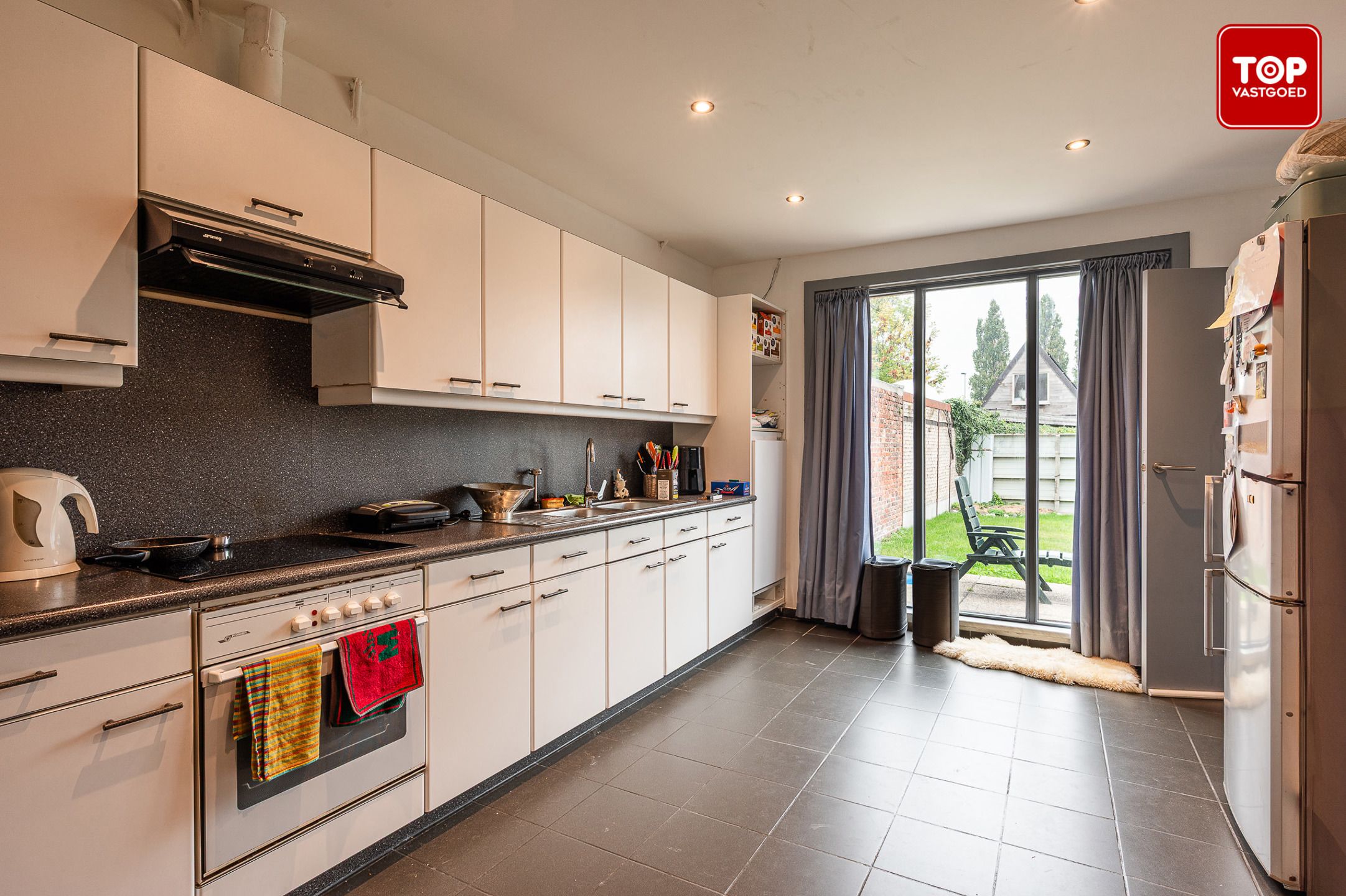 Charmante, instapklare woning met gezellige tuin in hartje Ardooie foto 8