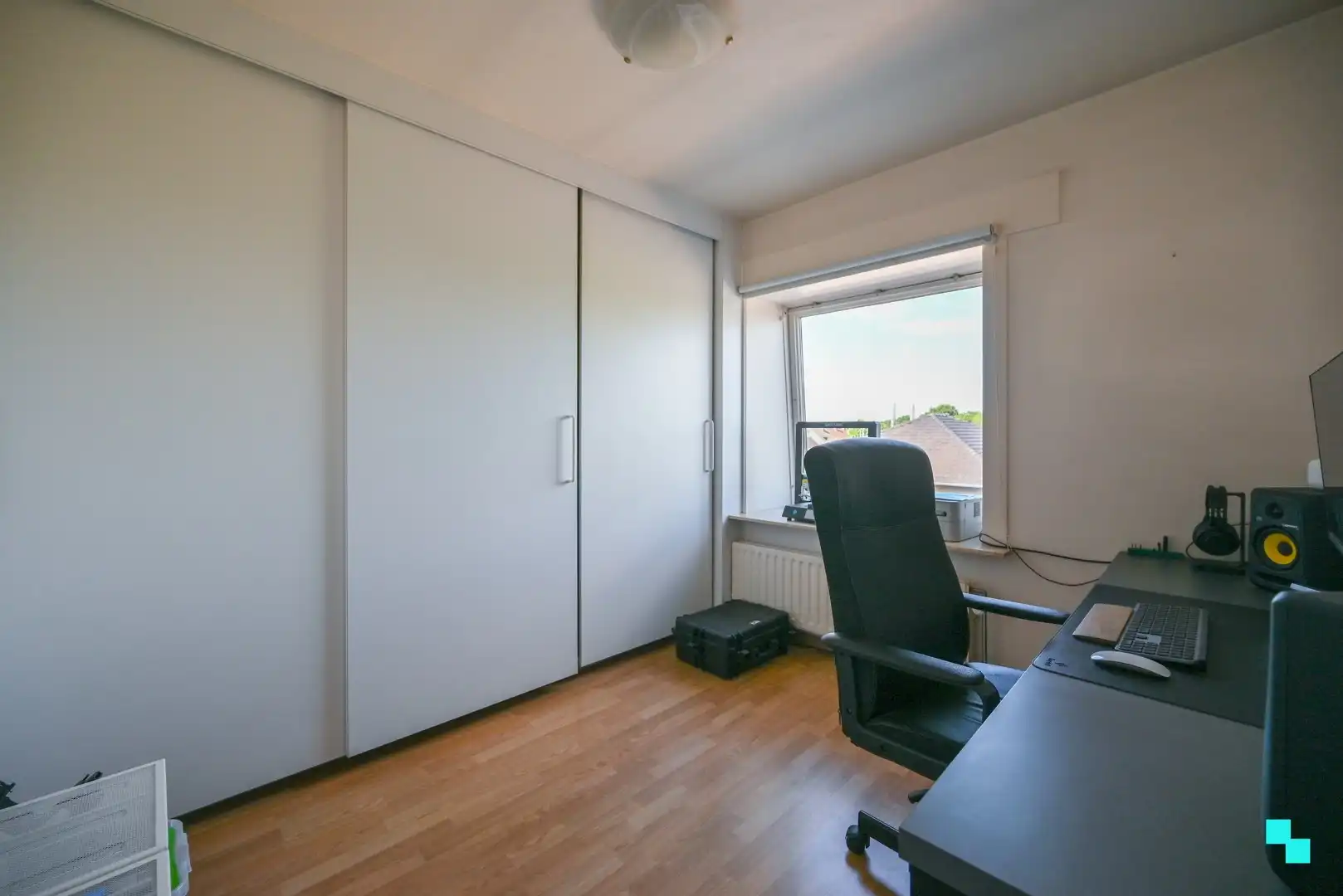 Tweeslaapkamerappartement met garage op een rustige locatie in Beveren-Leie foto 16