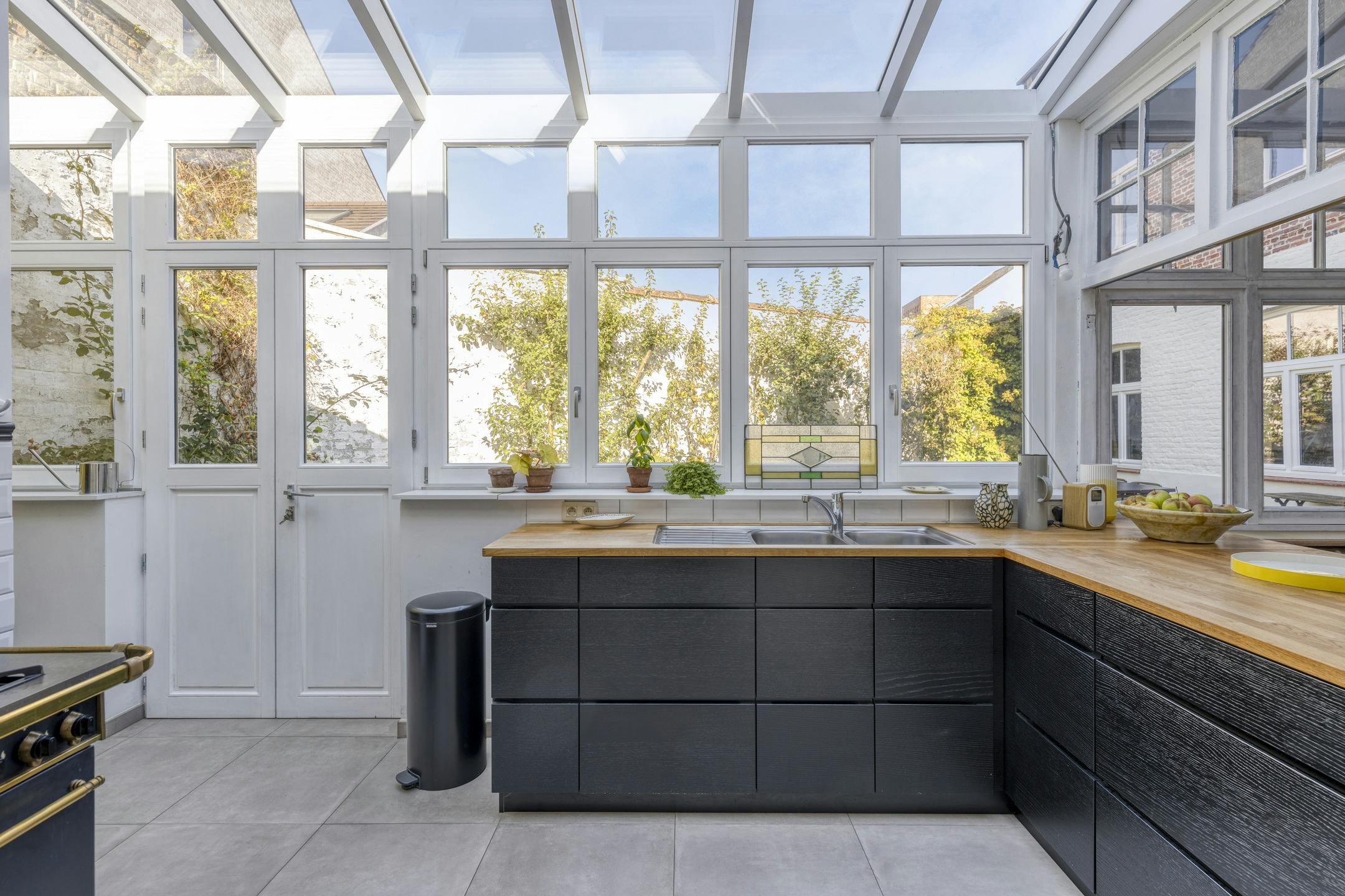 Charmevol huis met 4 slaapkamers, stadstuin in hartje Brugge foto 14