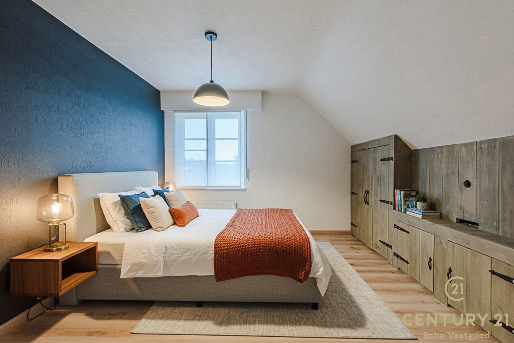 Stijlvolle vrijstaande woning met zwembad, poolhouse en tuin foto 14