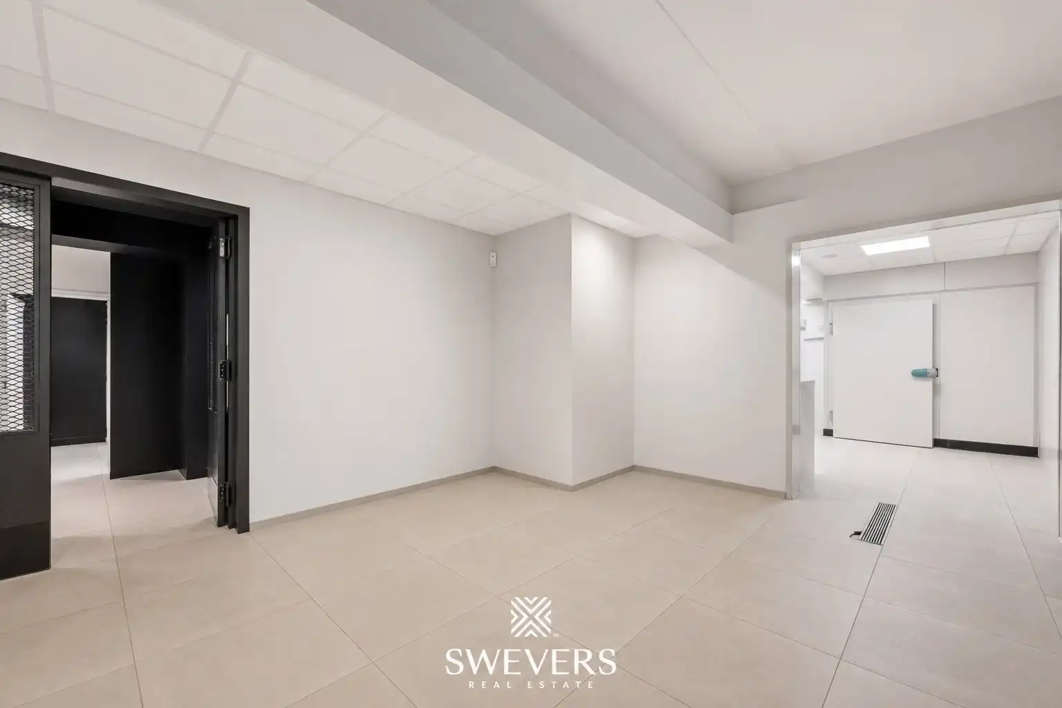 Veelzijdig handelspand met ruim duplex appartement: wonen, ondernemen én investeren onder één dak in centrum Alken foto 18