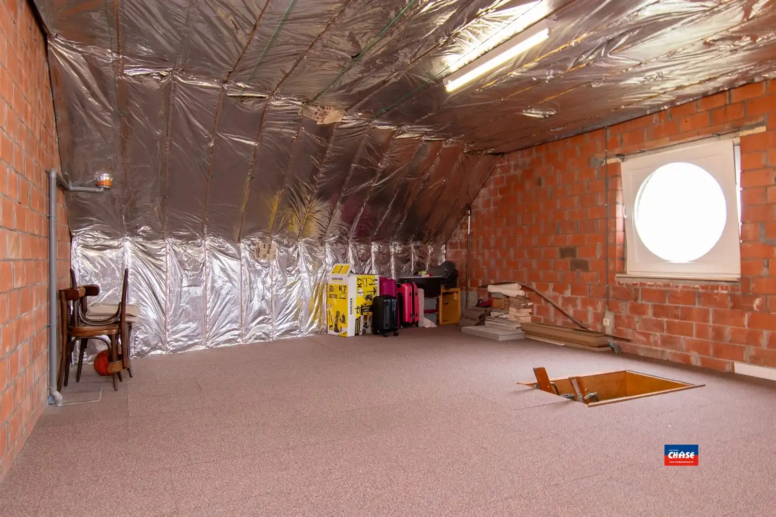 Halfopen gezinswoning met 3 slaapkamers, grote tuin én garage foto 18