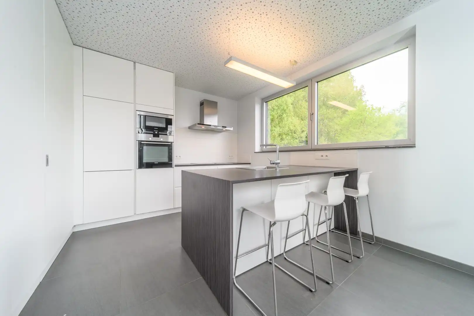 Zeer ruime, moderne en luxueuze villa foto 10