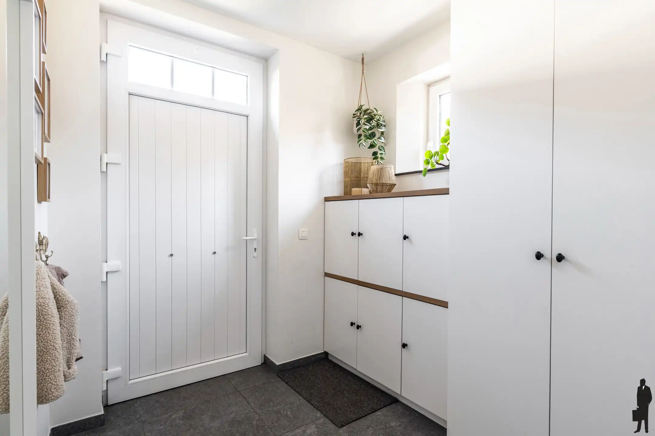 Recente, instapklare woning met 4 slpk. gelegen op rustige locatie te Meer. foto 3