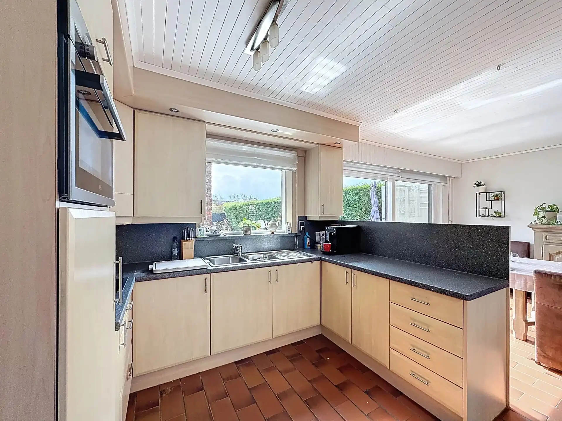 Charmante gelijkvloerse woning met 3 slaapkamers en zonnige tuin foto 7