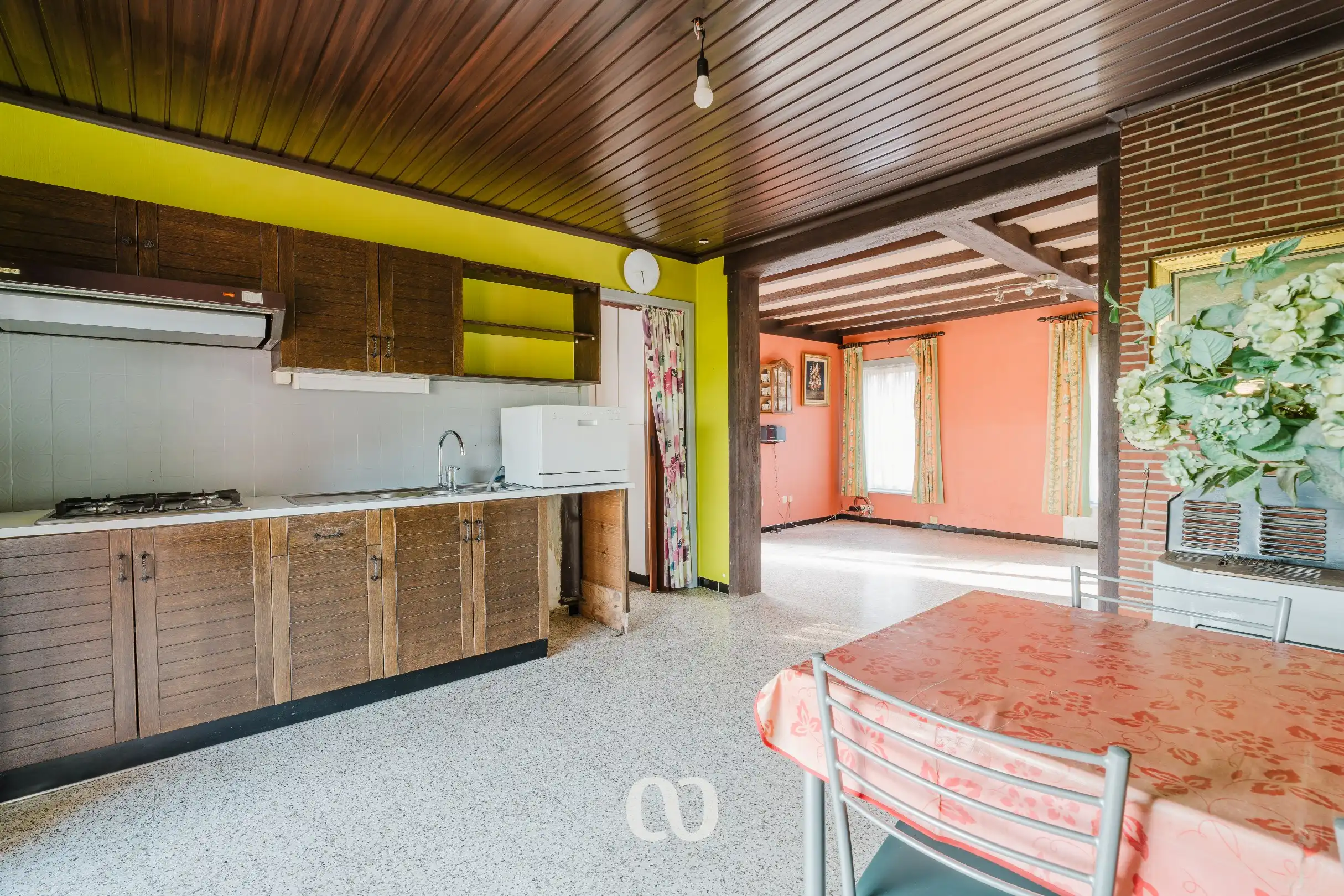 Renovatiewoning met prachtig uitzicht over agrarisch gebied foto 7