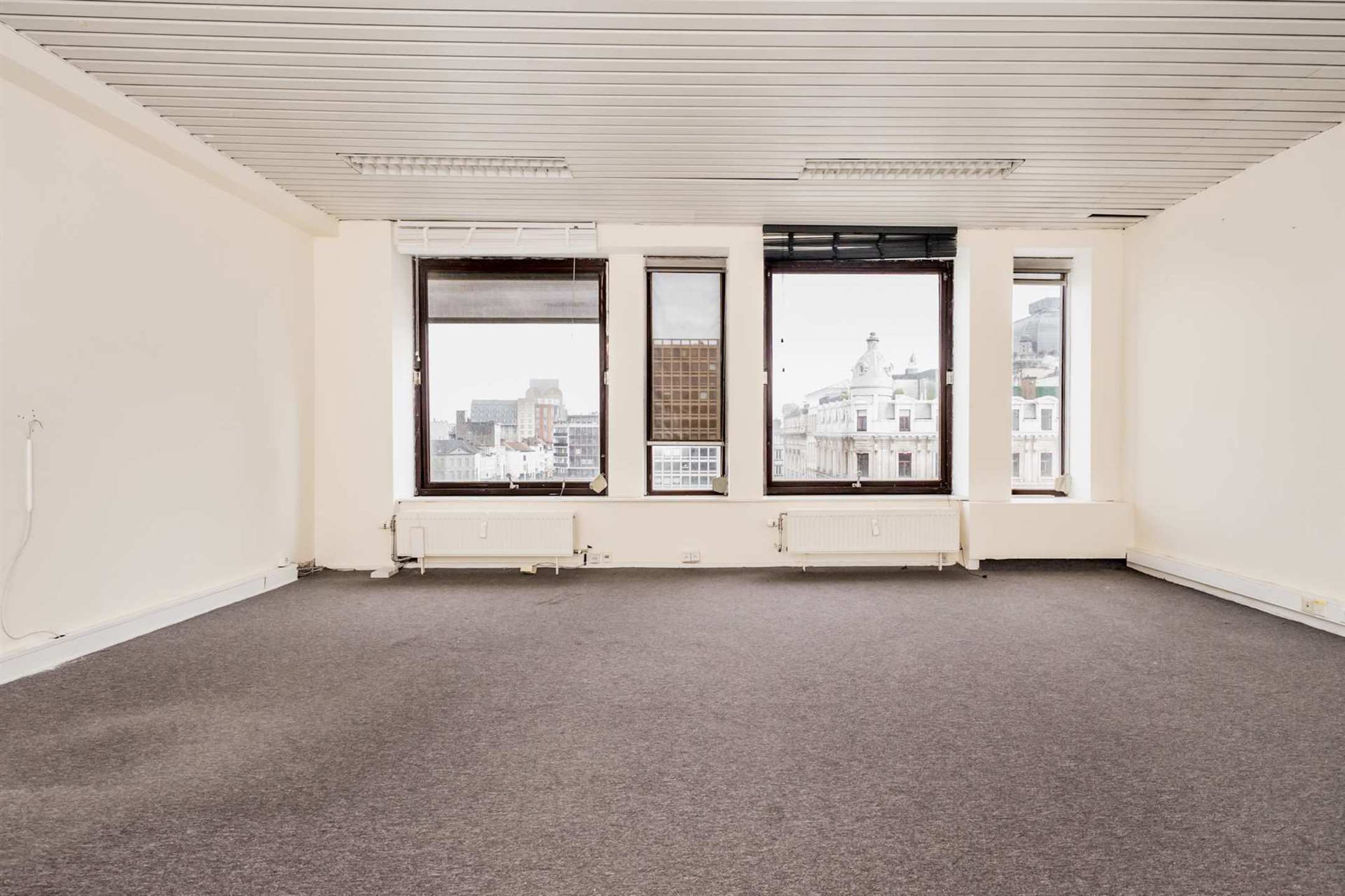 Kantoor of appt. met zicht op Operagebouw foto 2