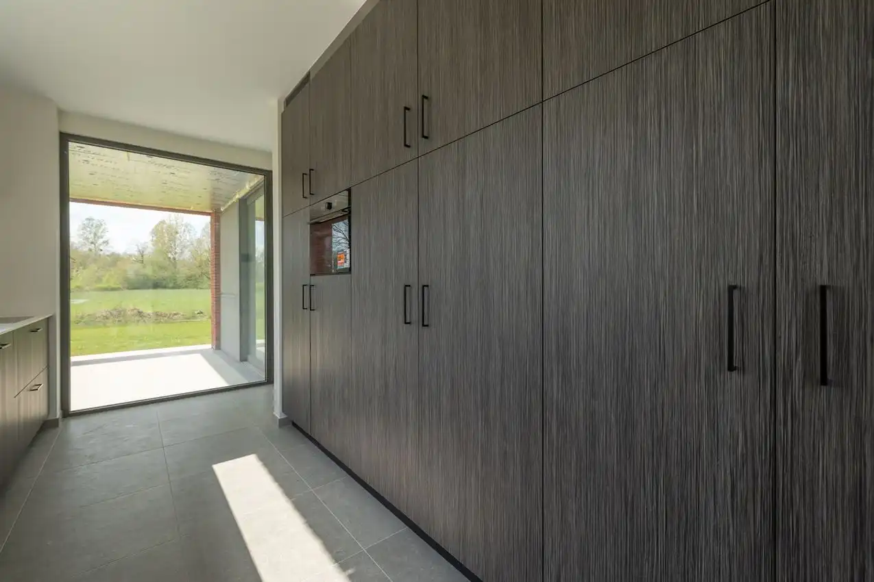 Nieuwbouwwoning, gunstig gelegen, 3 slpk, tuin, carport foto 12