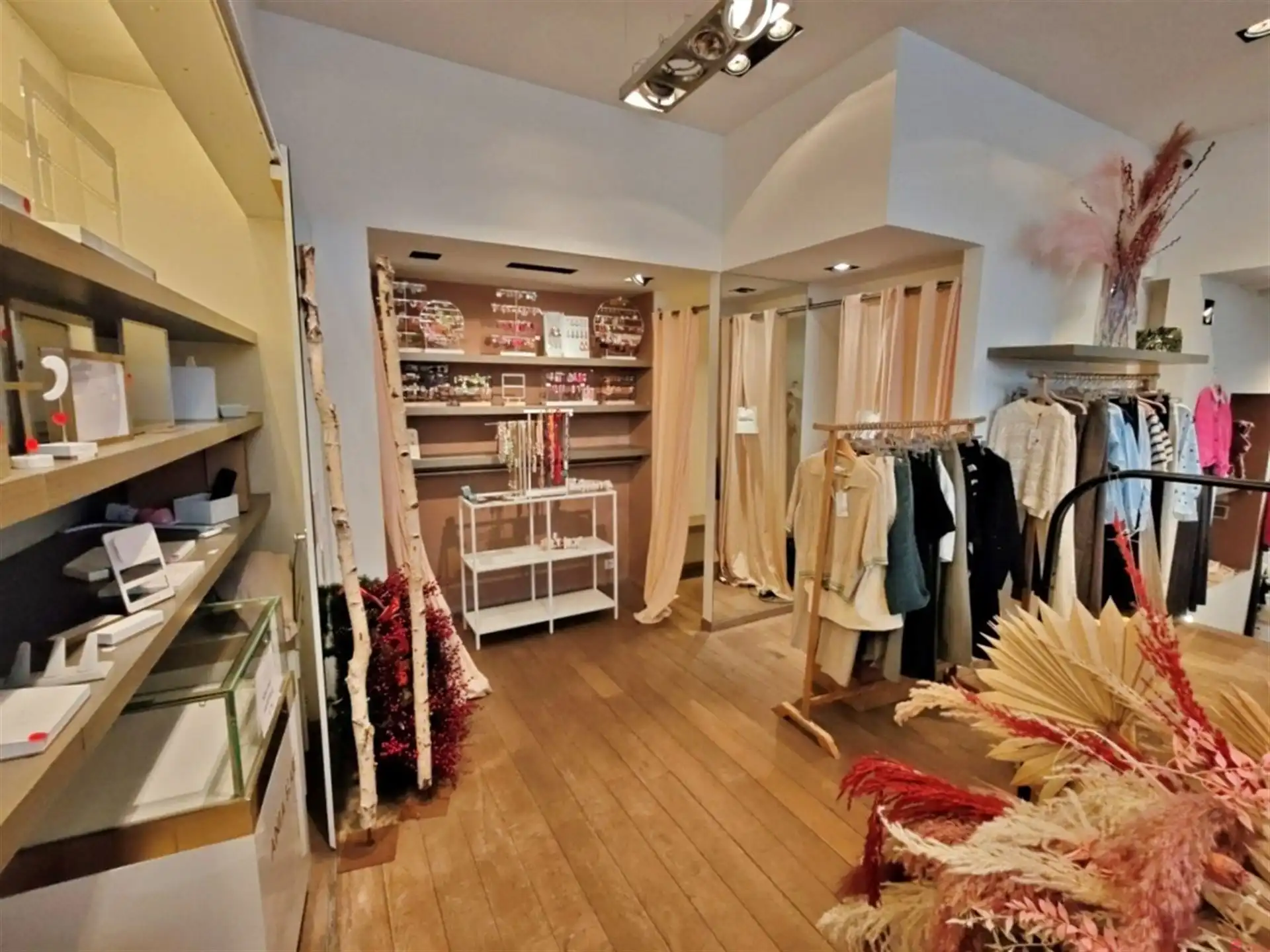 Handelspand op mooie hoek foto 10