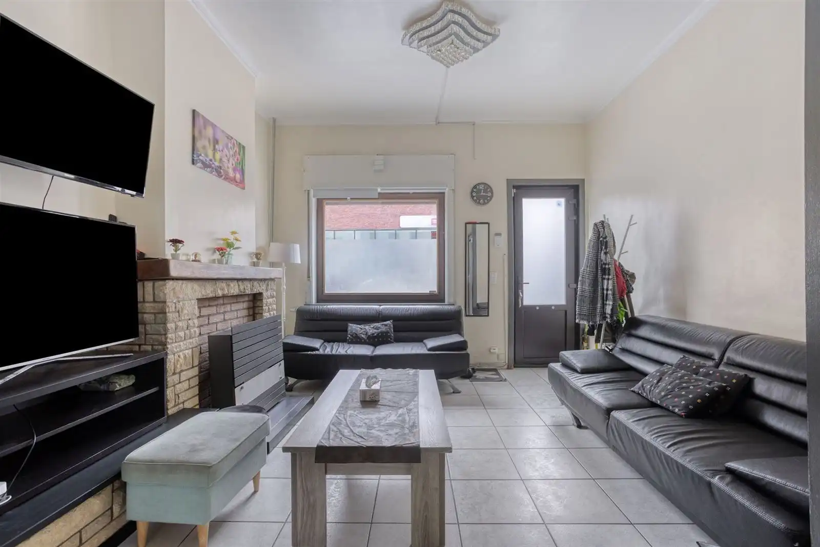 Instapklare woning met 4 slaapkamers en mooie tuin foto 6