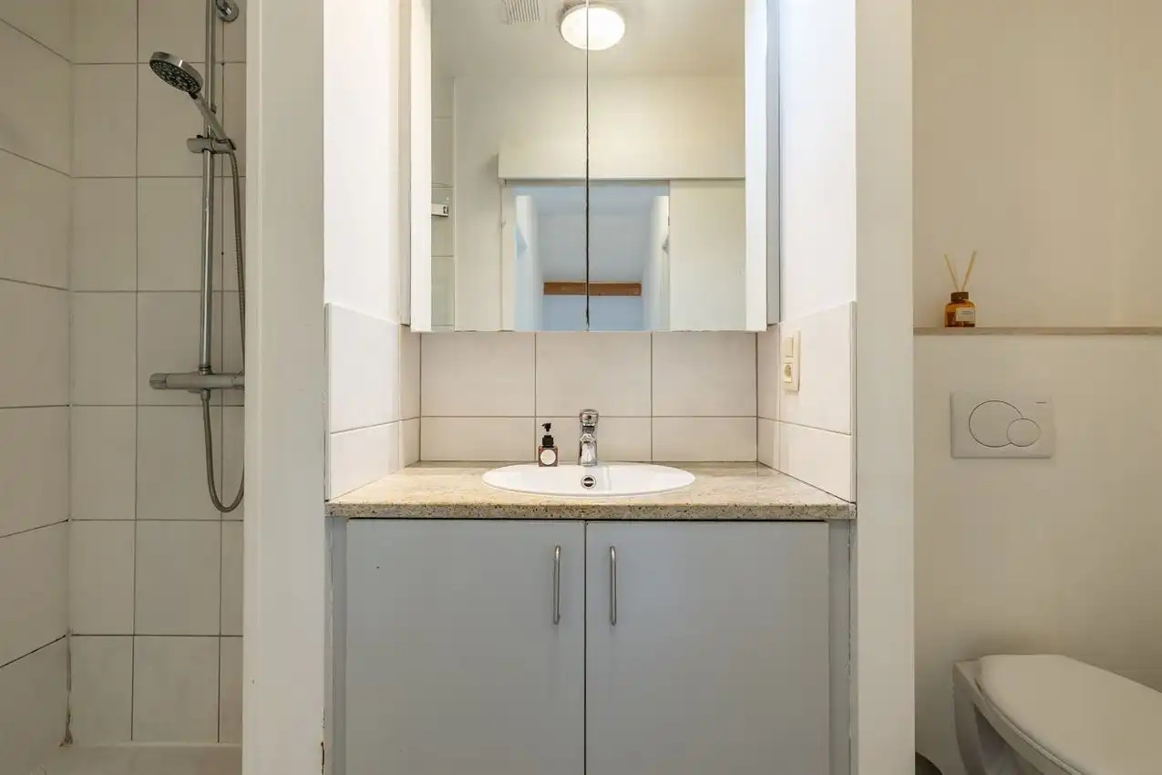 Gezellige duplex met twee slaapkamers nabij station foto 17
