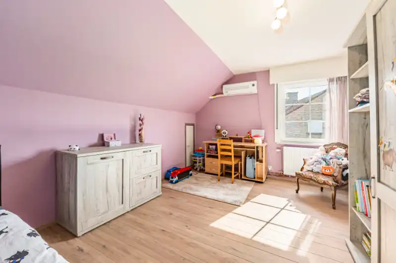 Lichtrijke, instapklare halfopen bebouwing op een droomperceel (608 m²) in de Schrijverswijk foto 14