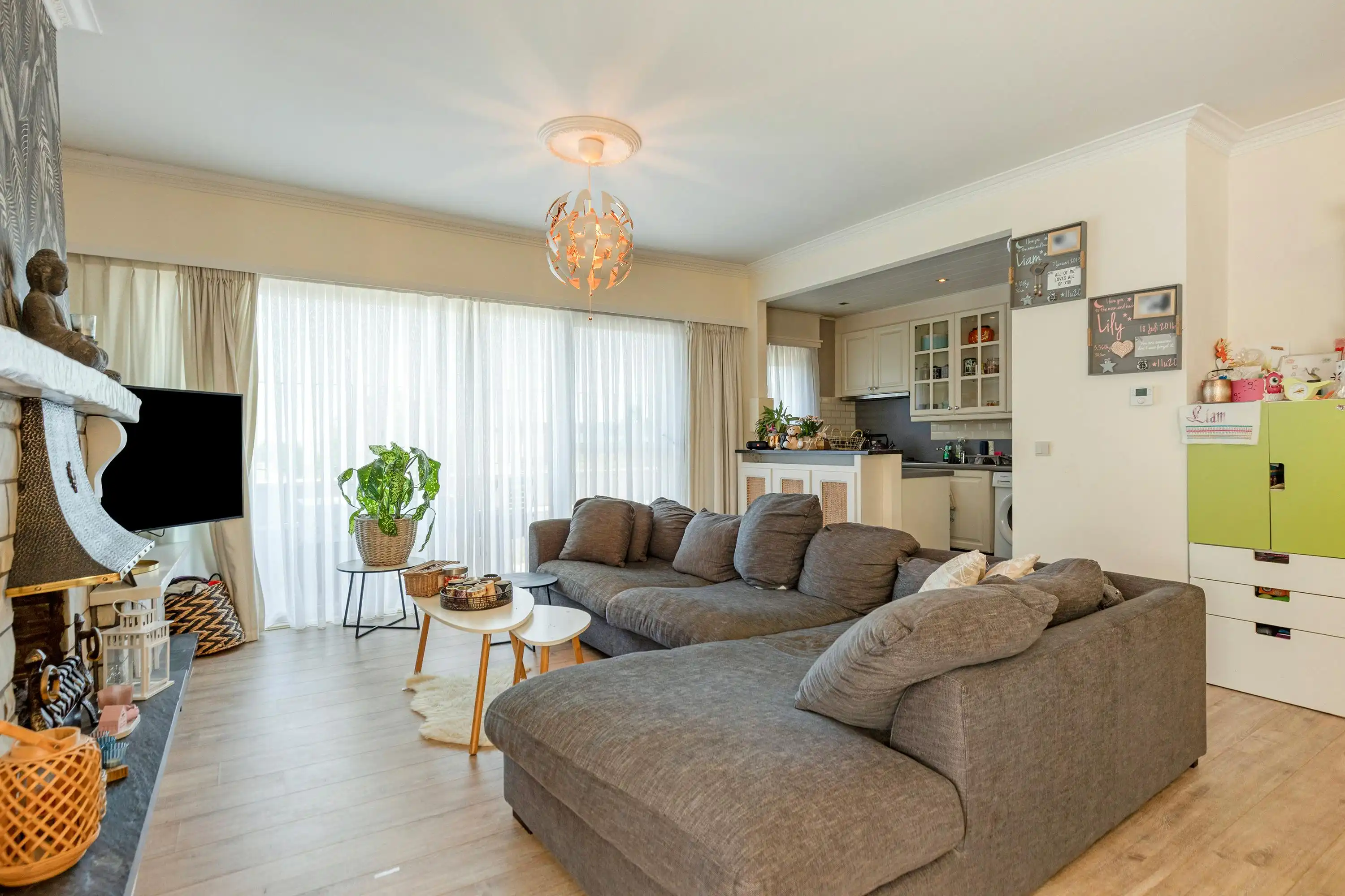 Appartement met  3 slaapkamers te koop in Hoevenen! foto 4