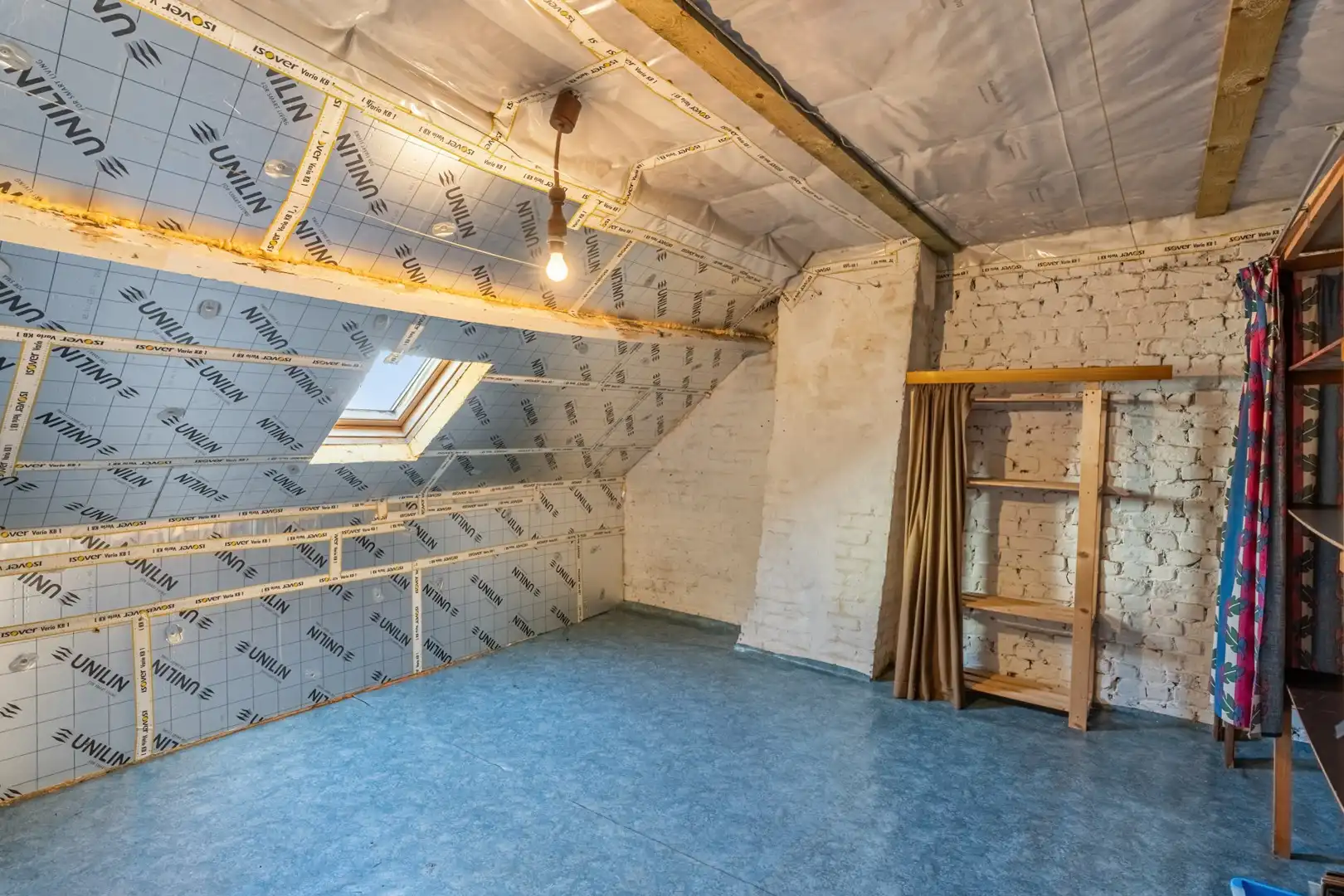 Rijwoning met veel potentieel en authentieke elementen te Evere foto 17