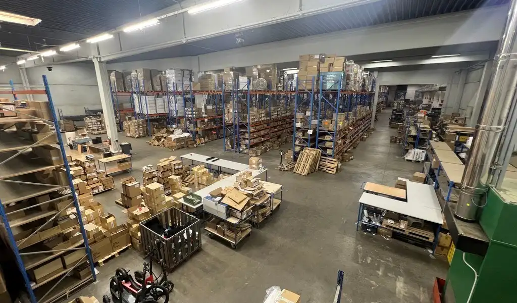 Bedrijfsgebouw met uitbreidingsmogelijkheden te koop in Ronse foto 9