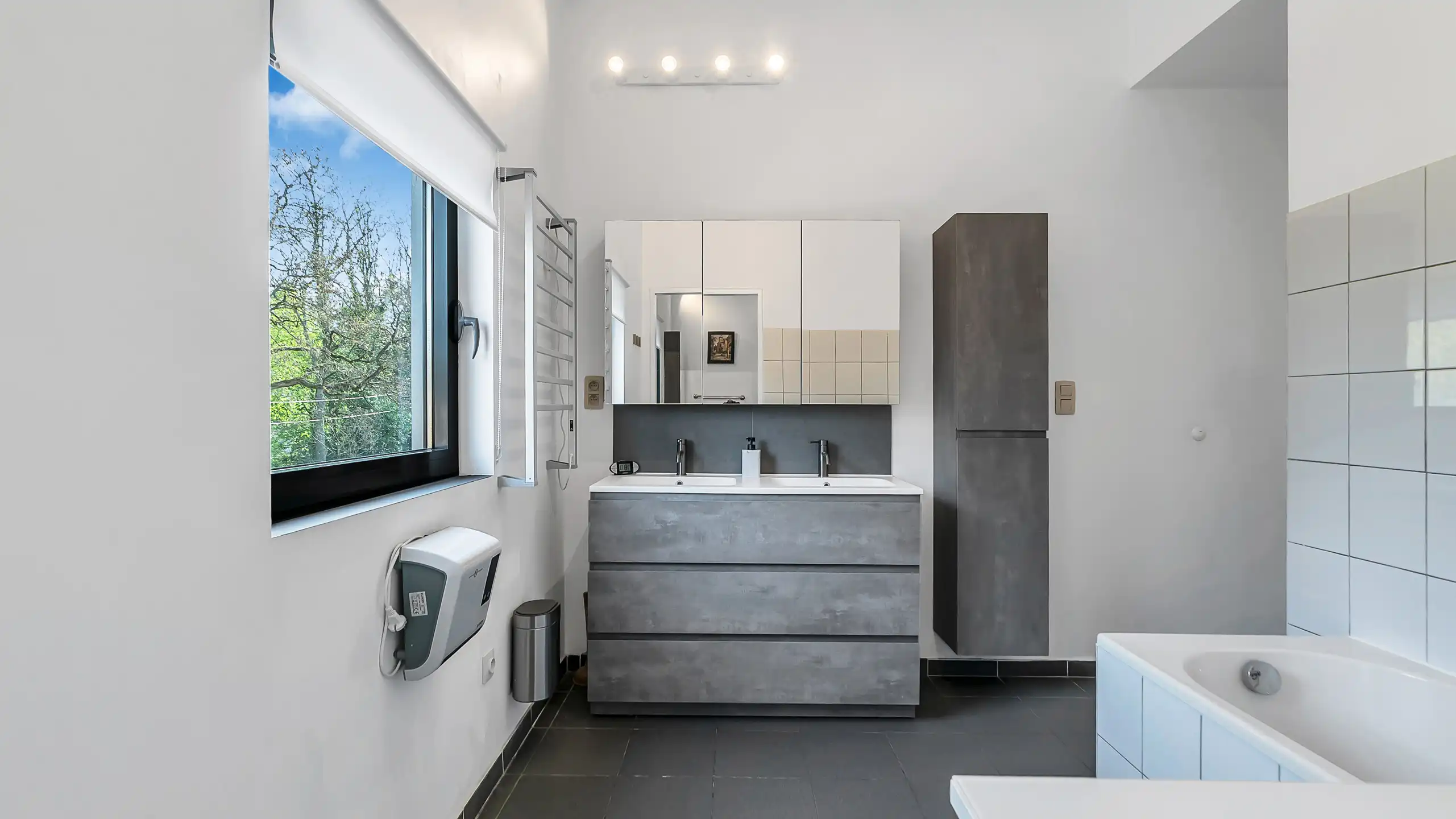 Uniek wonen in loftstijl met veel potentieel op topligging foto 16