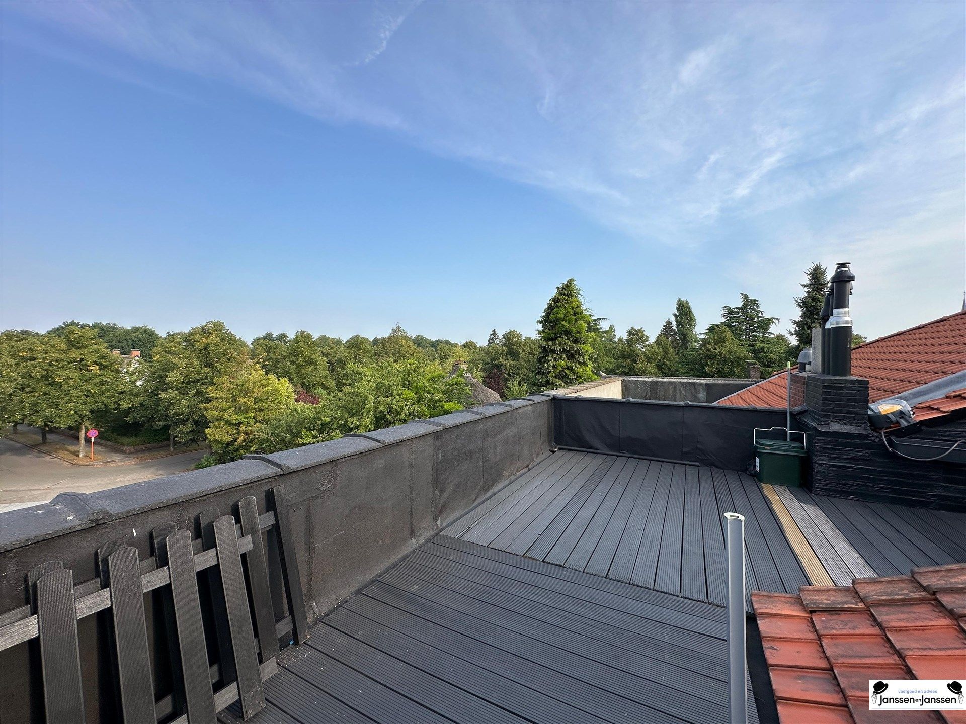 Duplex Appartement (108m²) met 3 tot 4 Slaapkamers, Garagebox en Terras (30m²) in Schoten foto 9
