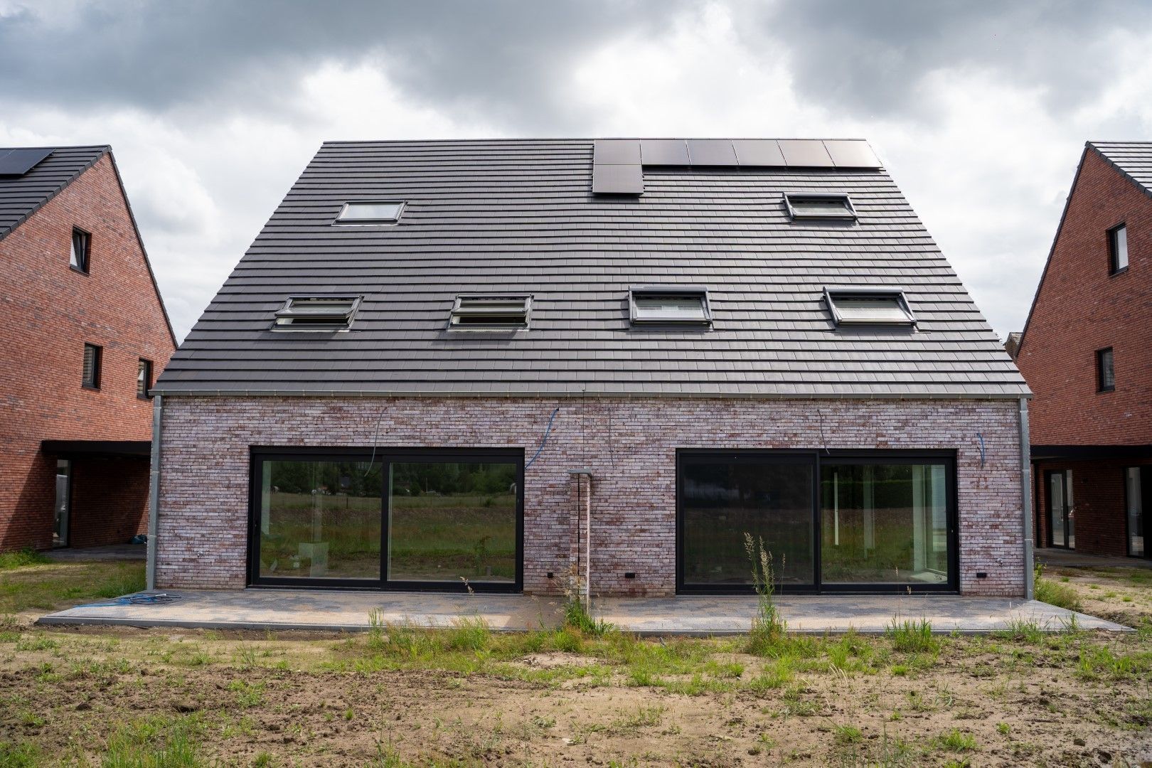 Energiezuinige halfopen bebouwing met prachtig zicht foto 7