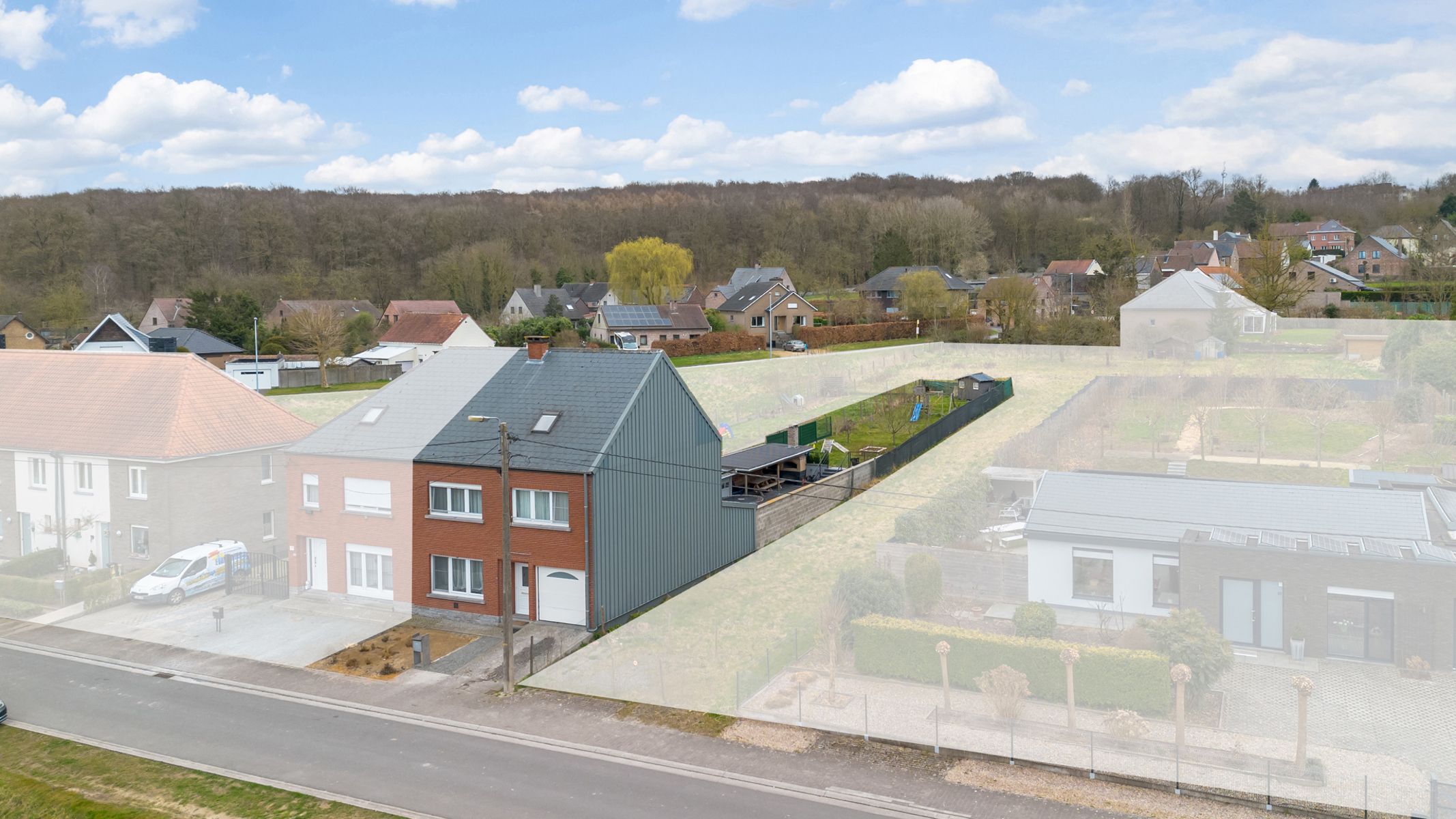 Instapklare halfopen bebouwing met 4 slaapkamers foto 2