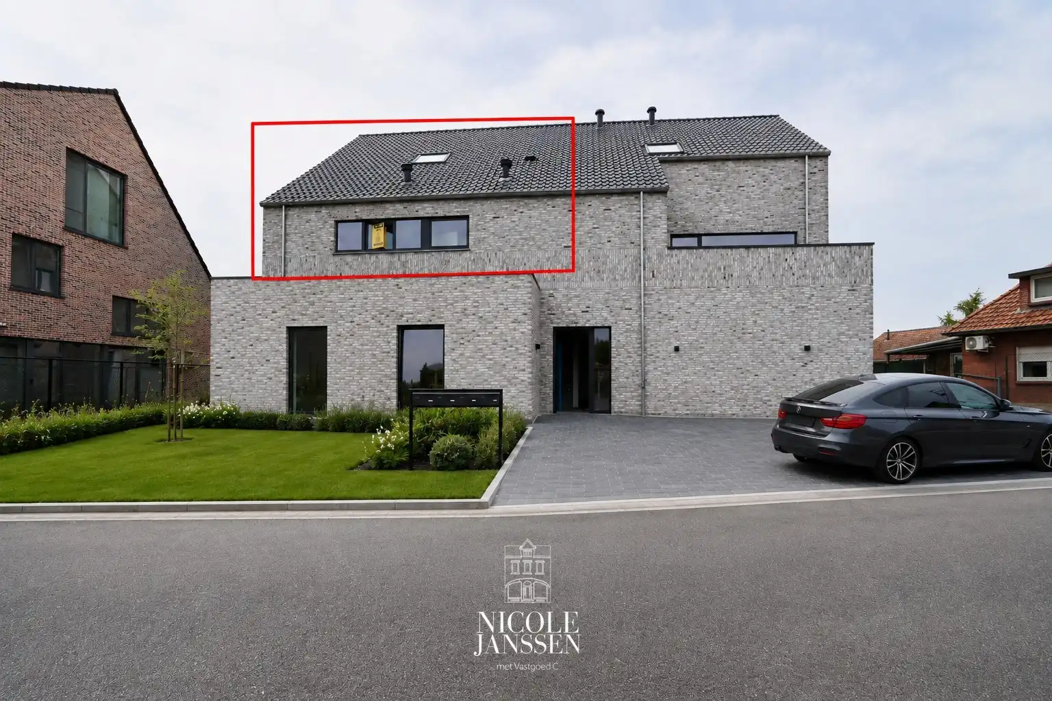 Duplex-appartement met drie slaapkamers foto {{pictureIndex}}