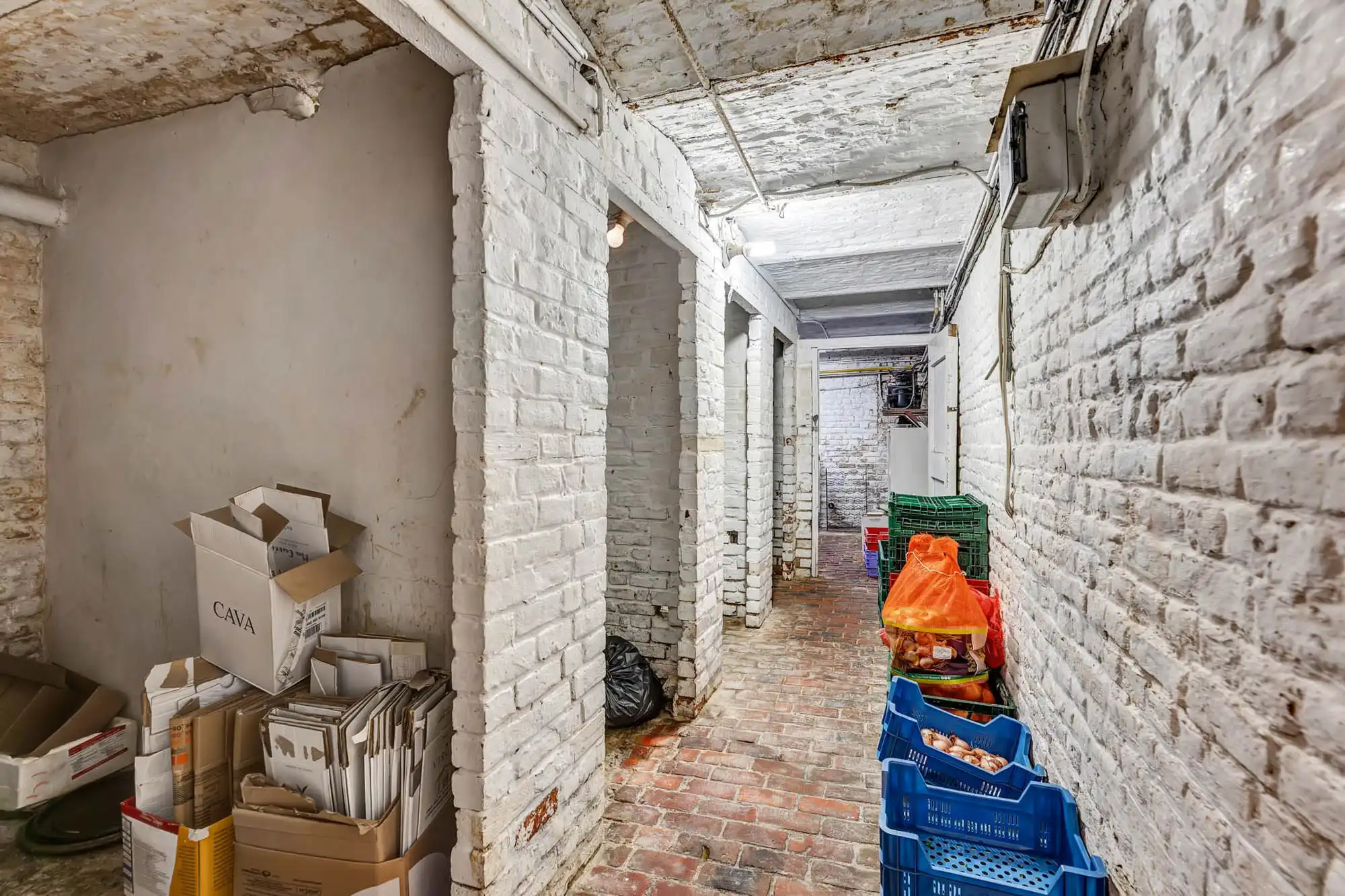 Gewaardeerd restaurant/handelspand met appartementen foto 20