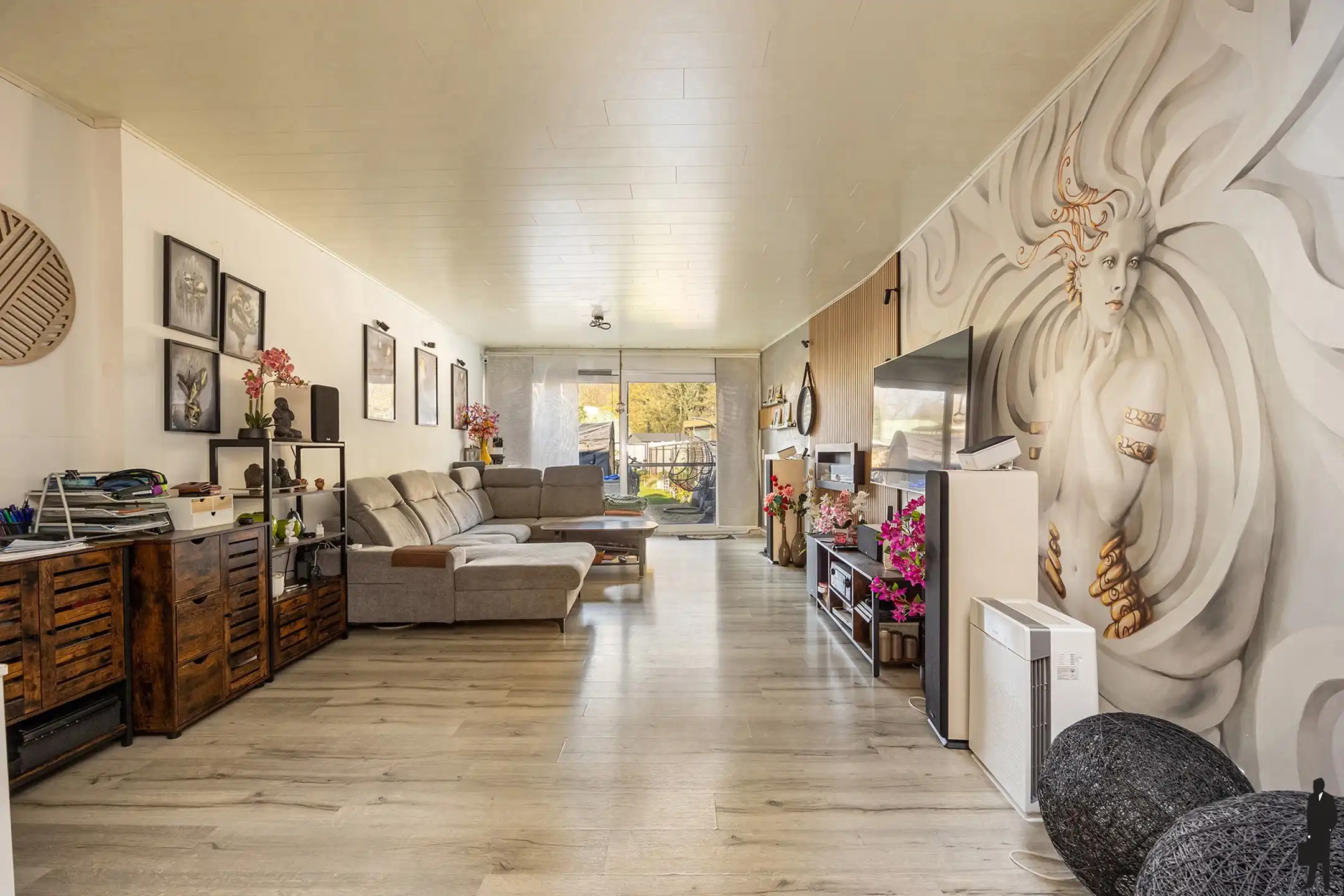 Instapklare woning met 3 slpk &  tuin met achteruitweg foto 4