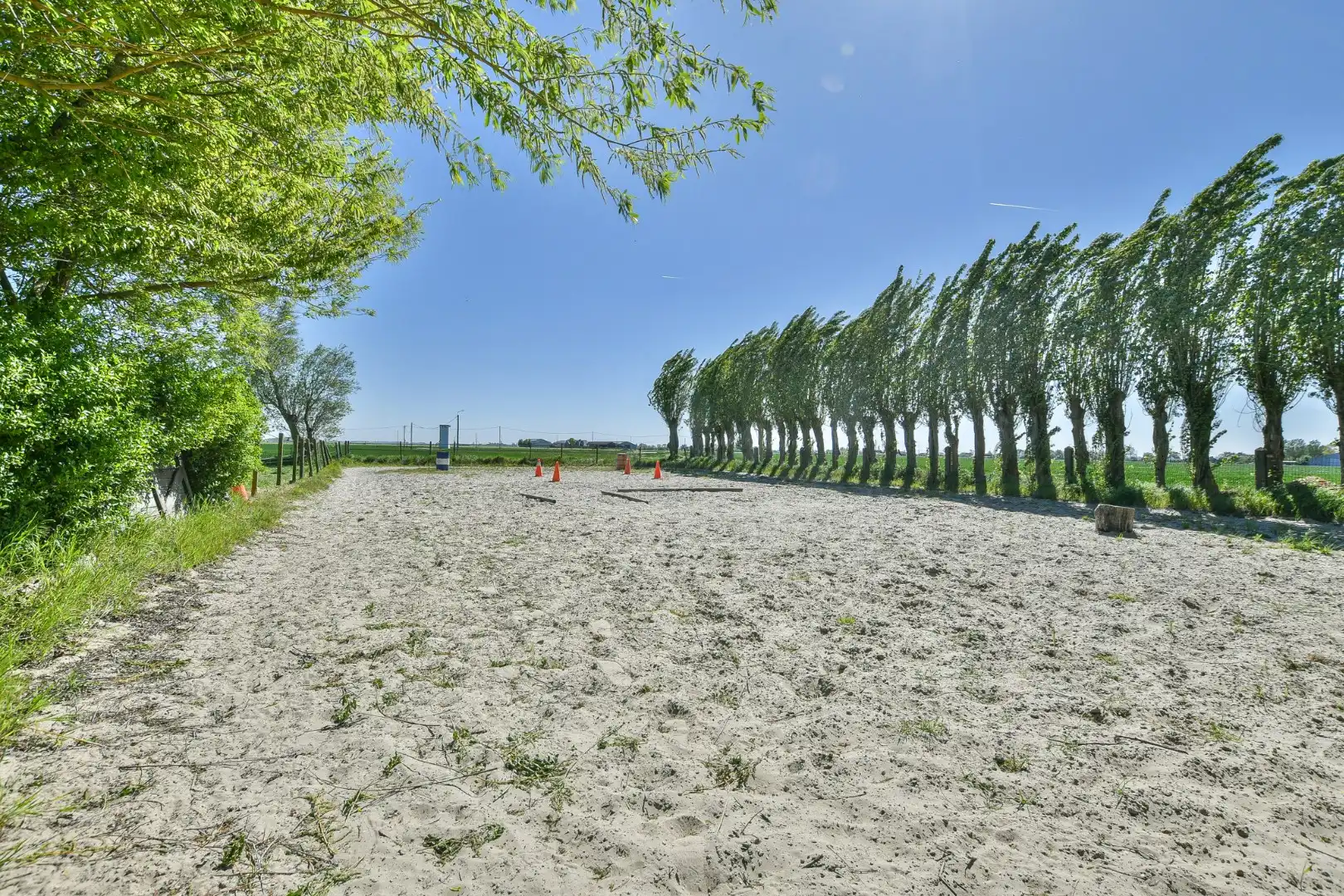 Authentieke hoeve met bouwland & stallen op unieke landelijke ligging tussen De Haan en Nieuwmunster foto 15