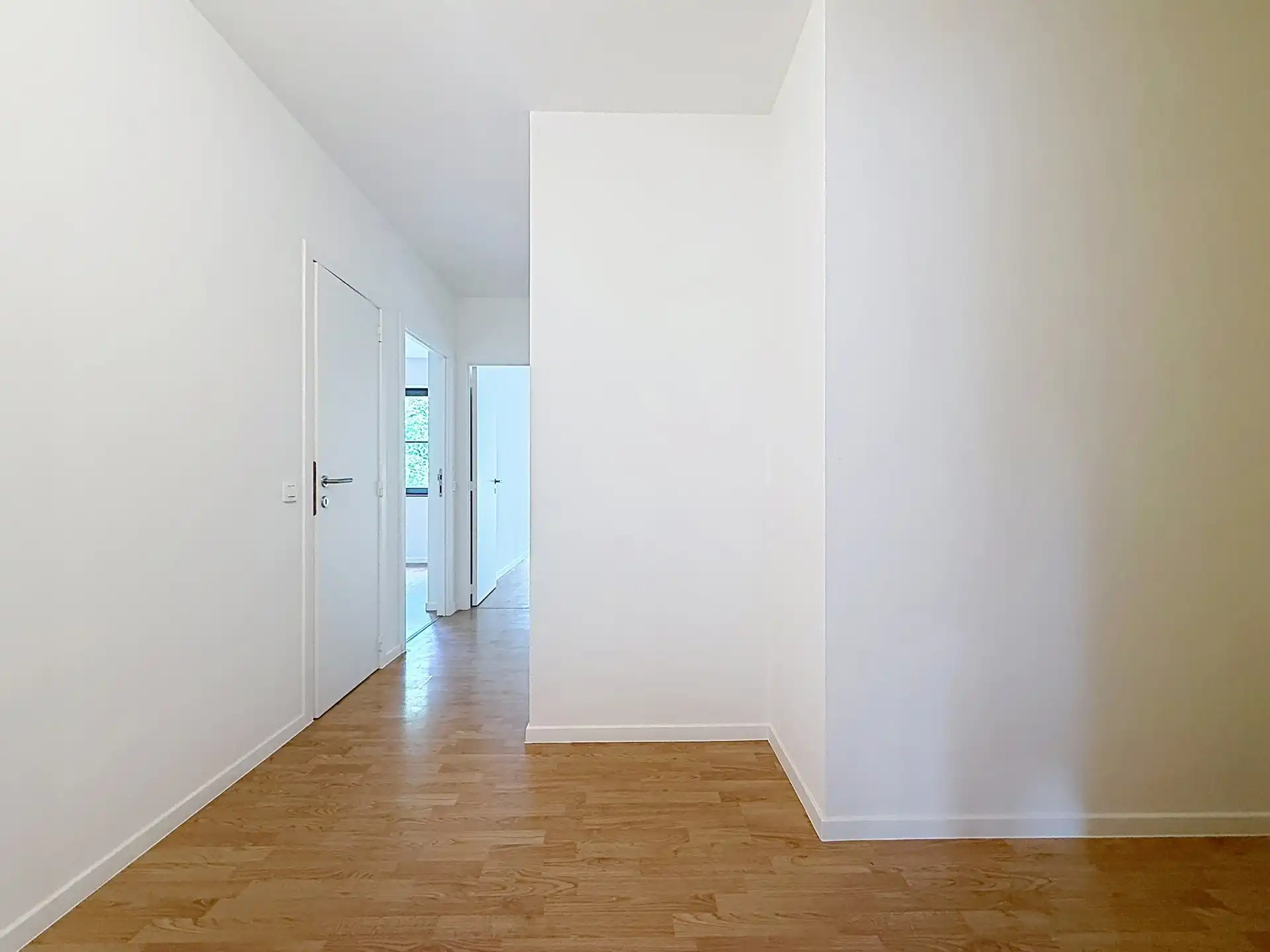 Ruim appartement met 2 terrassen en 4 slaapkamers in Ukkel! foto 12