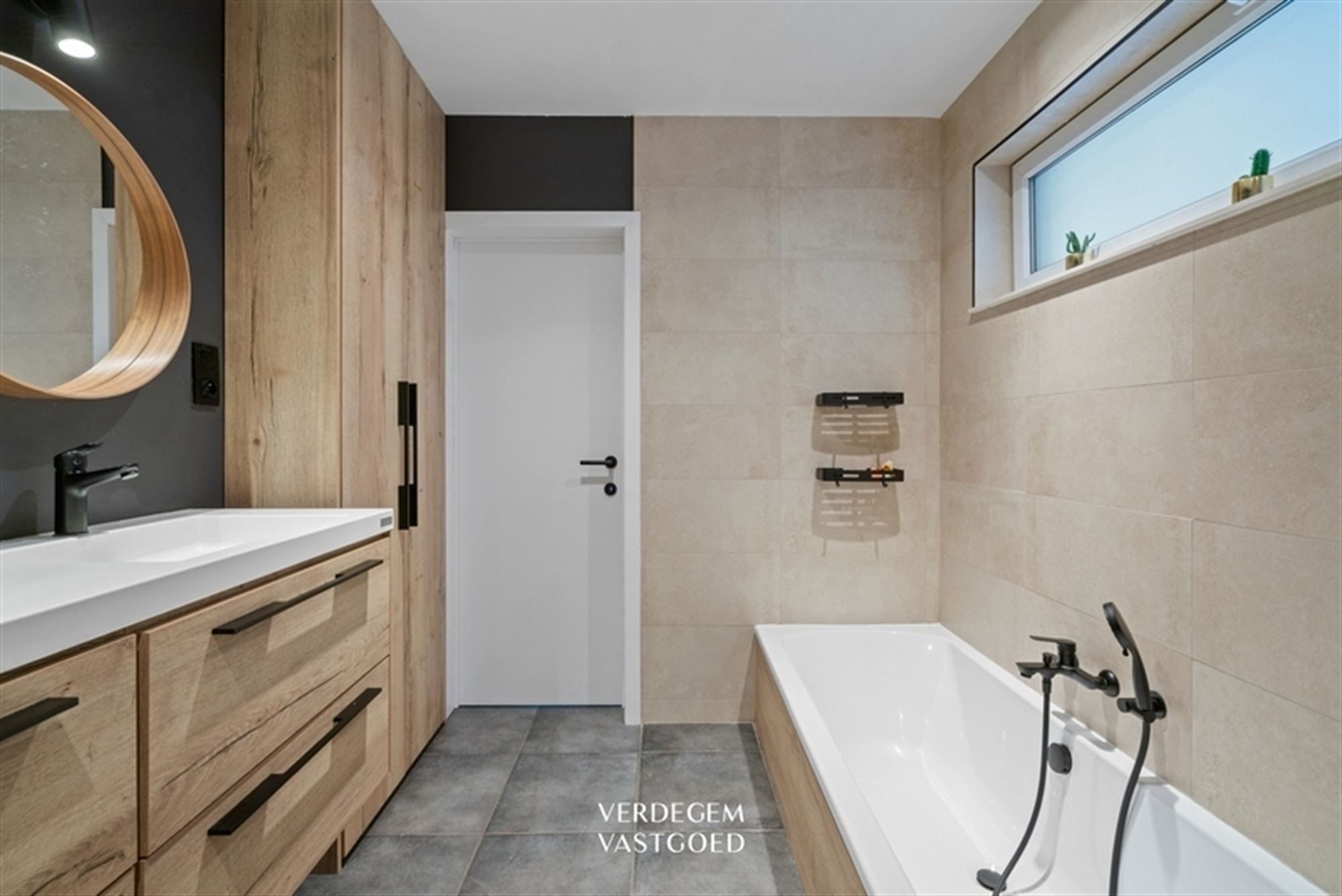 Verrassend ruime gezinswoning met 3+1 slaapkamers en geniettuin foto 11