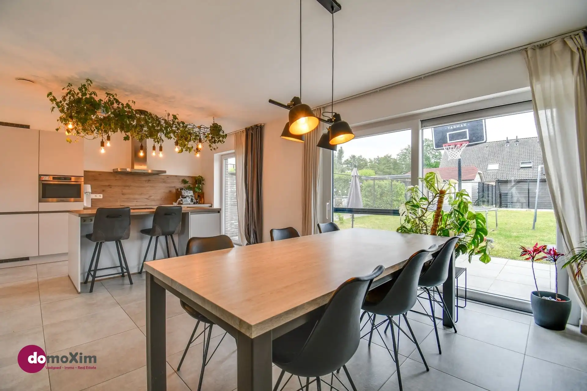 Mooie halfopen, recente woning met 3 slaapkamers in Hever foto 6