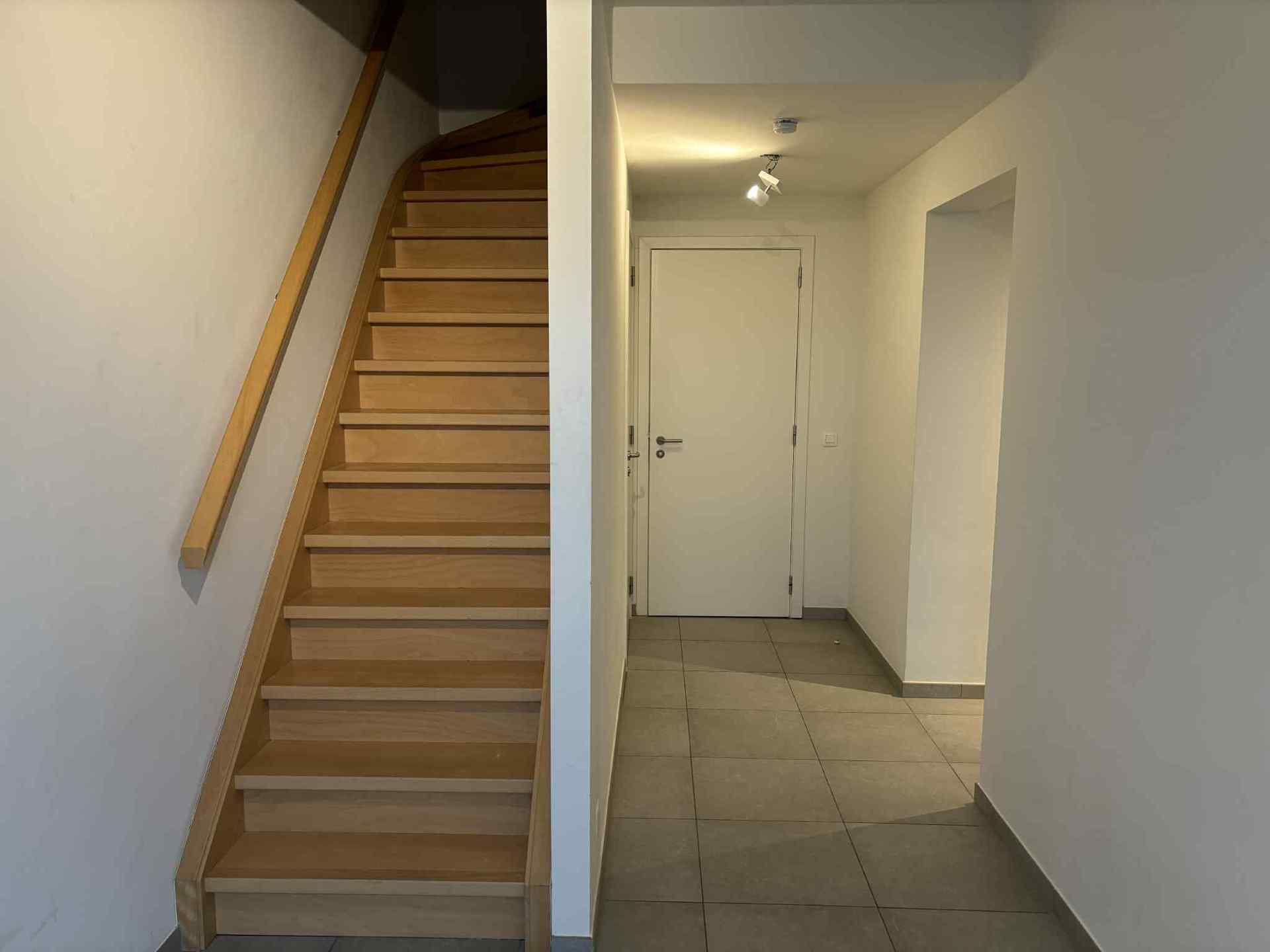 WETTEREN - Recent duplexappartement in het centrum foto 4