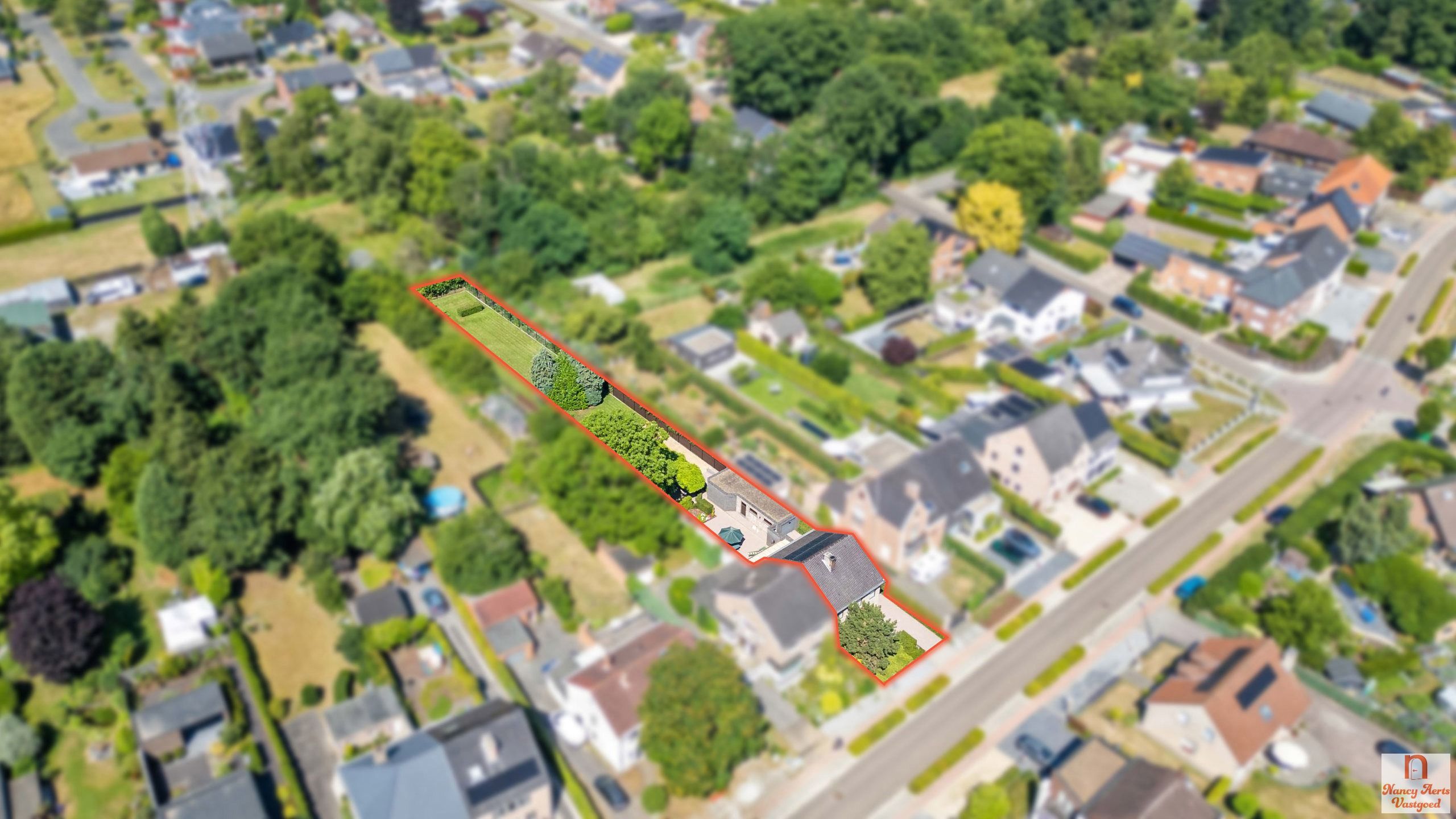 Grondig gerenoveerde woning met kwaliteitsafwerking foto 32
