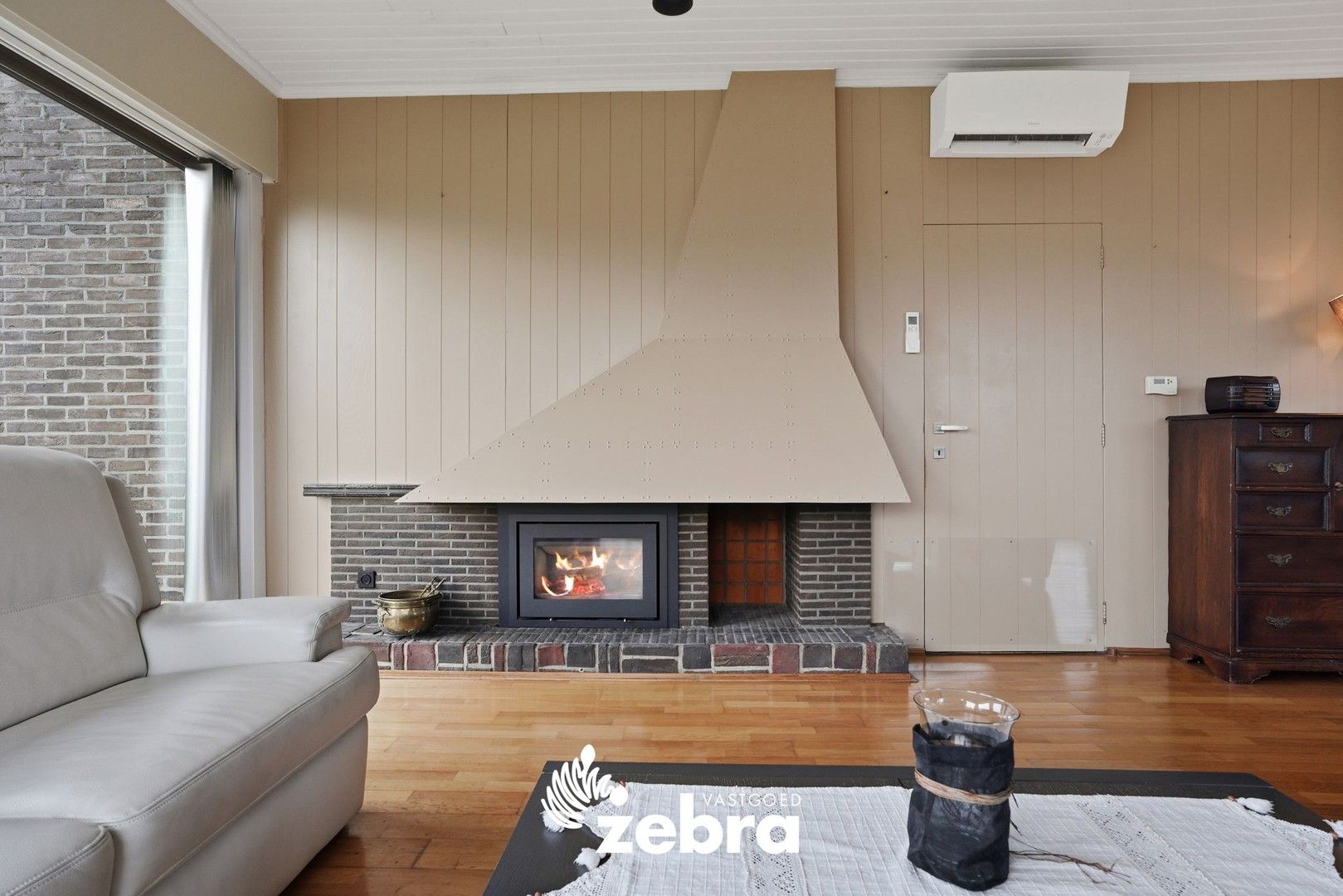 Vrijstaande bungalow op + 1.000 m² met rustige ligging foto 4