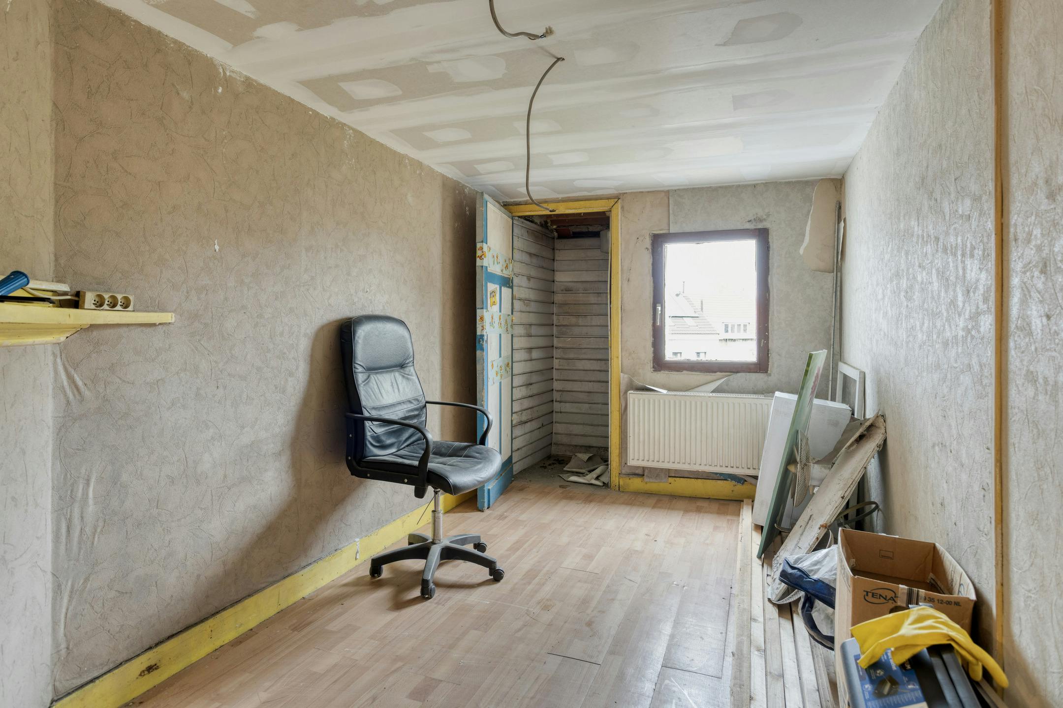 Huis met 5 slaapkamers en tuin in Deurne! foto 18