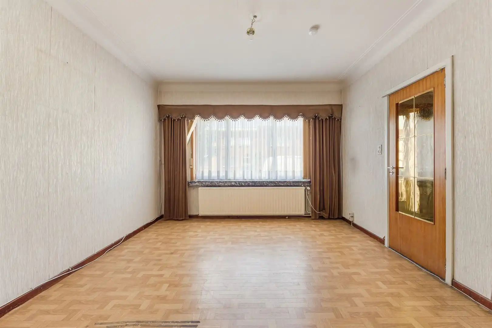 Renovatiewoning met ruime tuin te Lier! foto 6