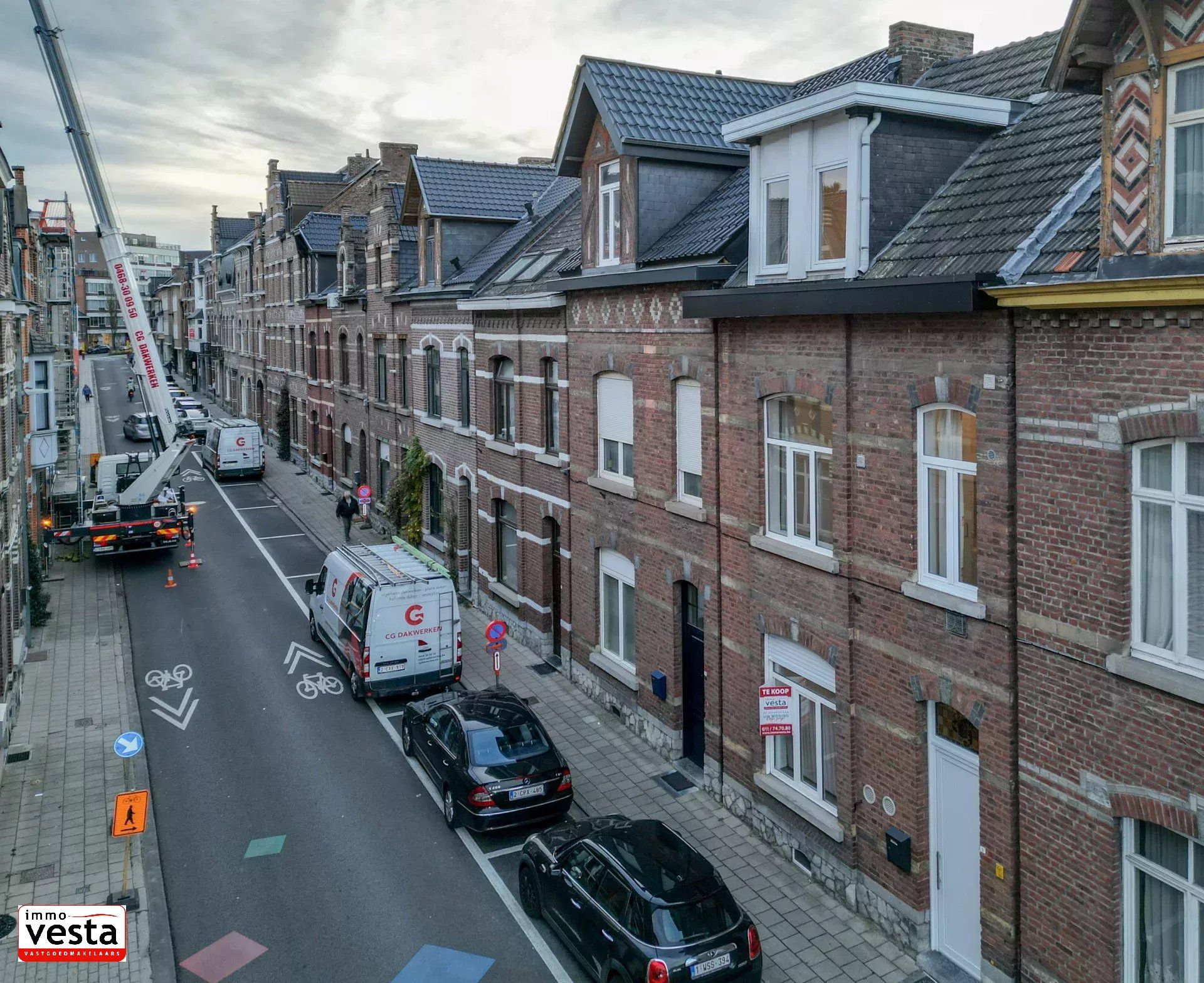 Goed gelegen, energetisch gerenoveerde stadwoning foto 2