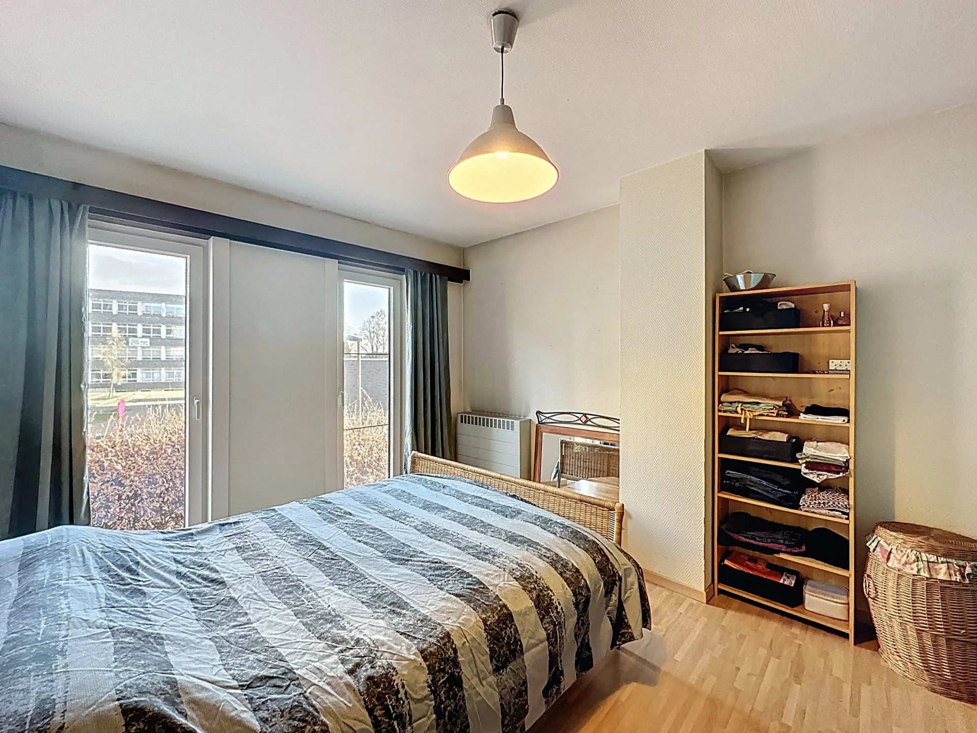 Recent gerenoveerde woning met 3 ruime slaapkamers en kleine tuin vlakbij het centrum. foto 13