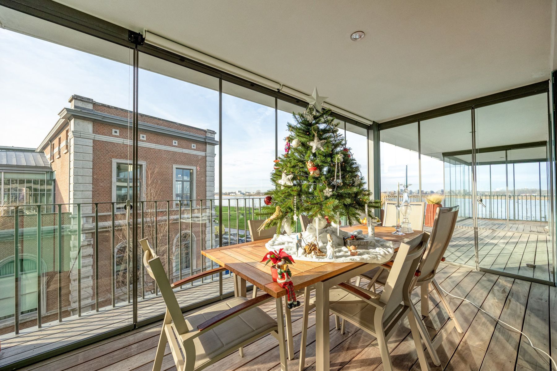 Riant luxe apppartement van 213 m² met Scheldezicht  foto 30