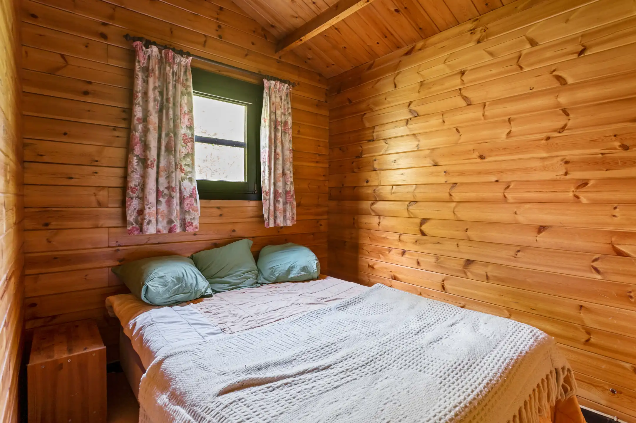 Chalet met 2 slpks op 2.710 m² recreatiegrond in Vorselaar. foto 11