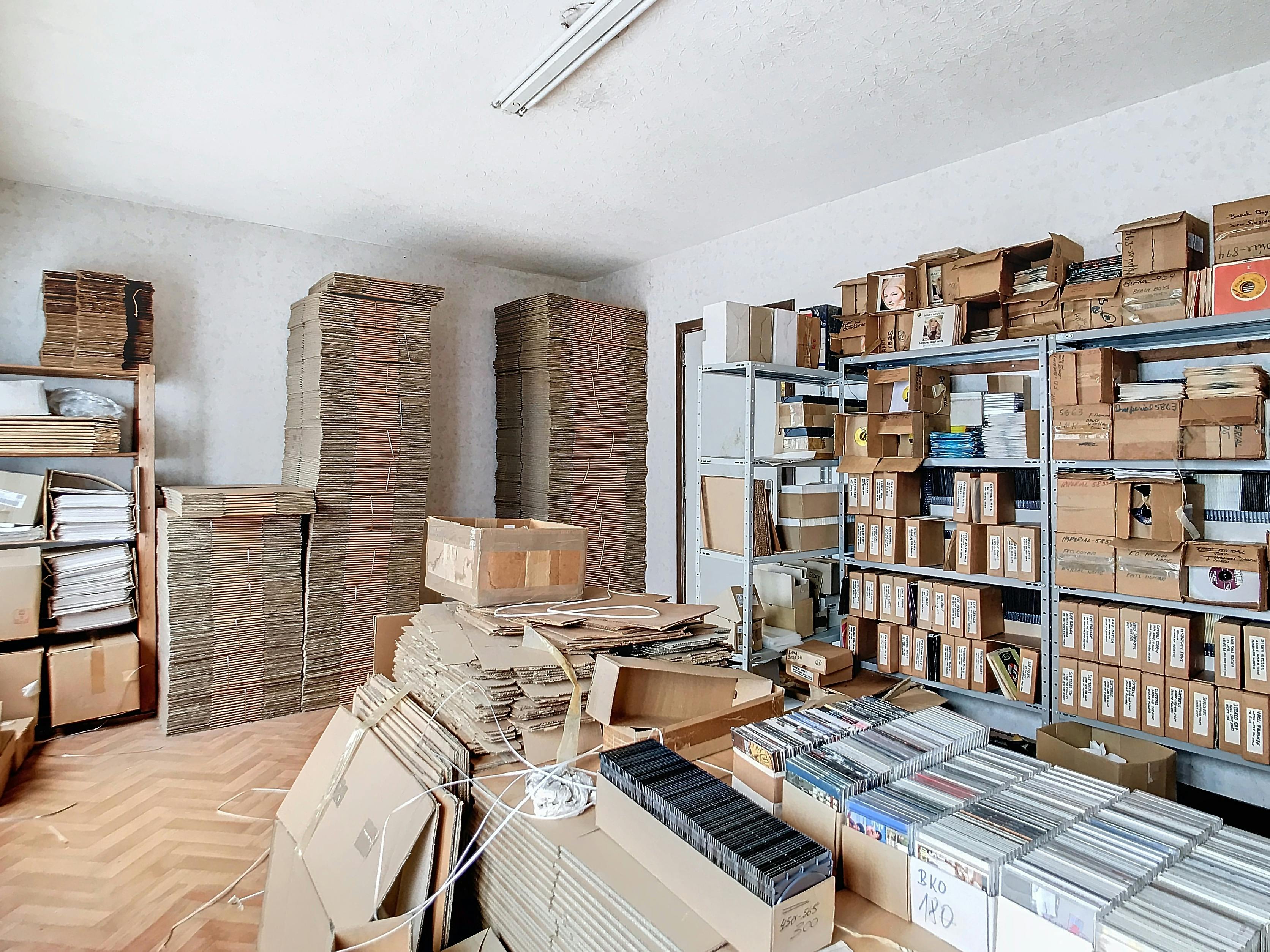 Te renoveren winkel of woning foto 8
