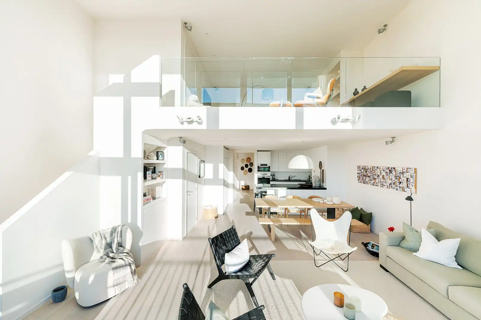 Ruim 4-slaapkamerappartement vlakbij de zee en RBSC in Duinbergen. foto 4