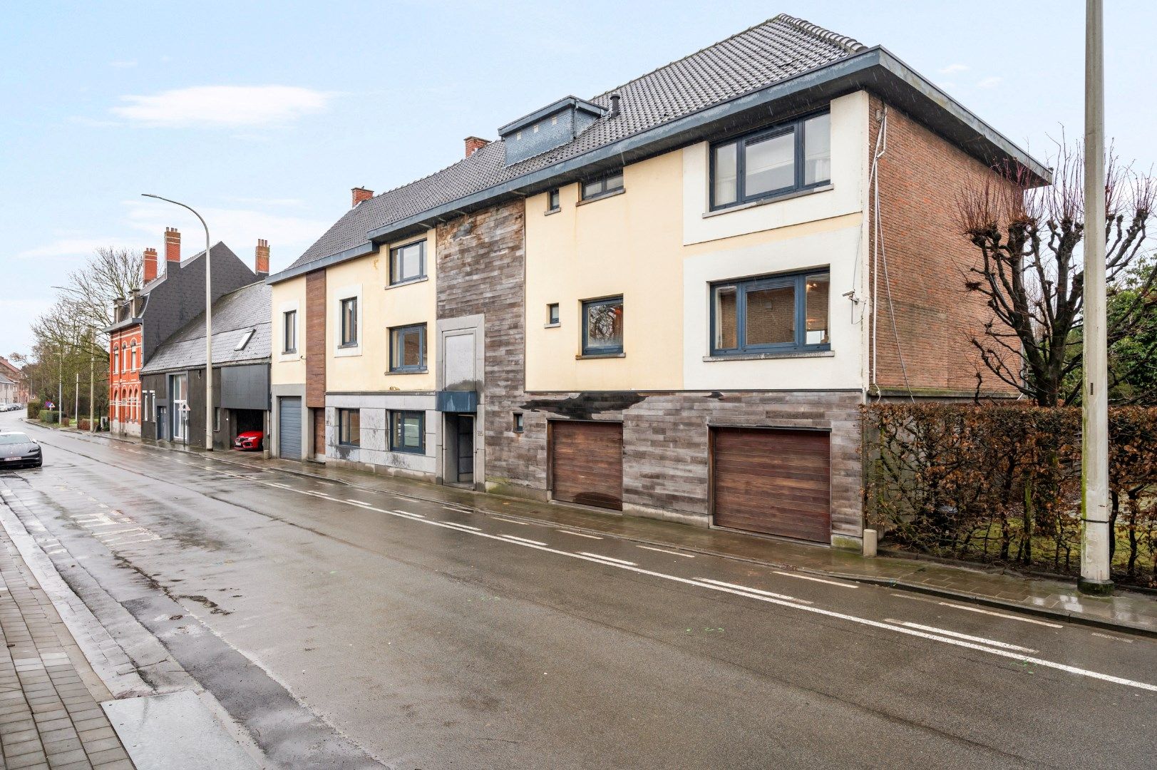 GEBOUW OP 2588M² MET 447M² BEW. OPP., 5 SLPKS, 3 BADKAMERS EN 3 GARAGES AAN DE LEIE foto 30