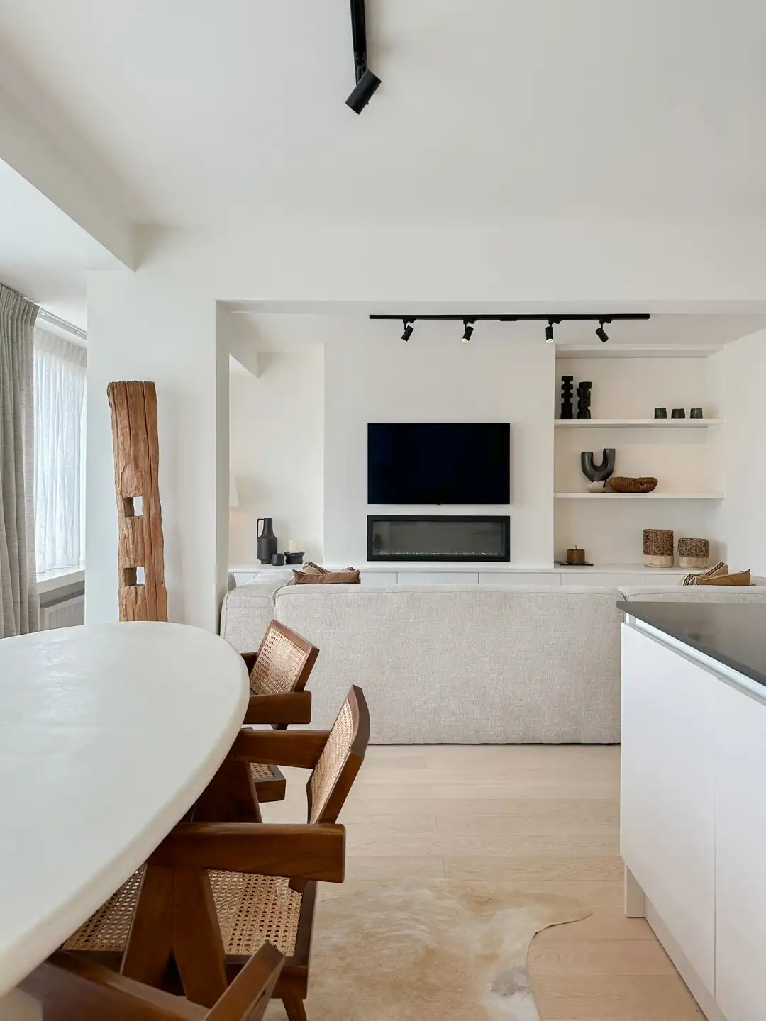 Ruim en lichtrijk 3-slpk. appartement nabij Groentenmarkt foto 11