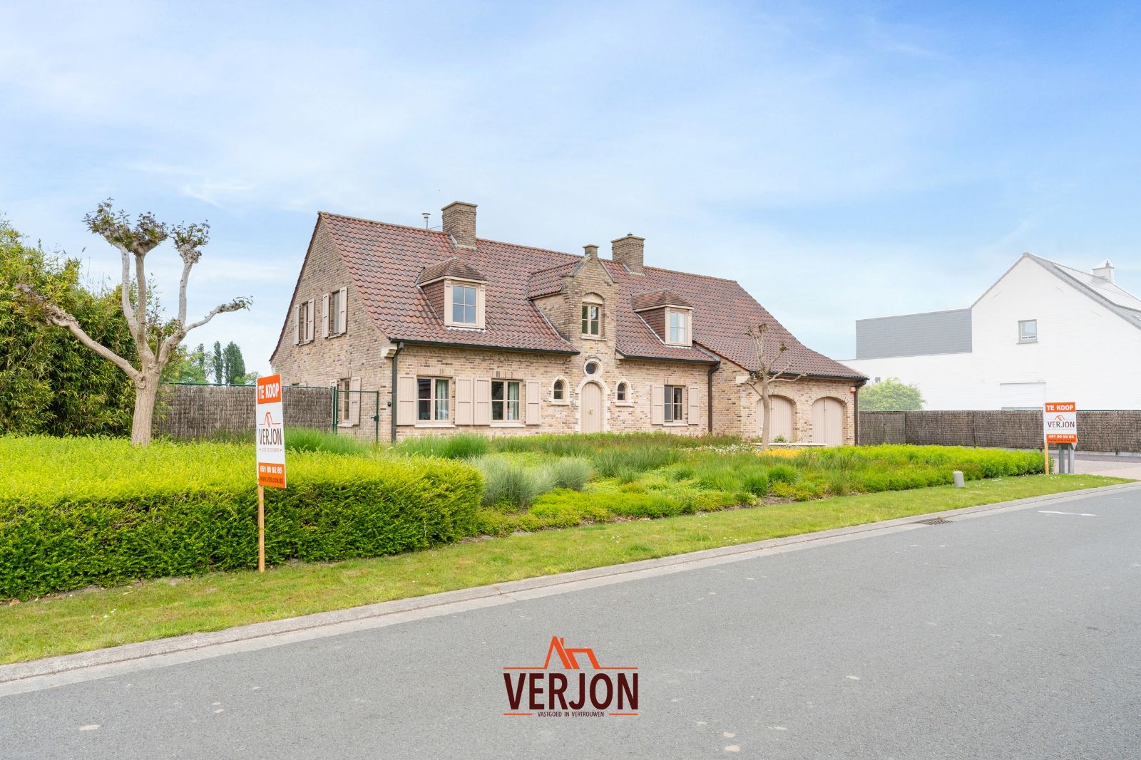 Riante villa op 13.722m2 met 6 slaapkamers, dubbele garage en prachtig vergezicht foto 6