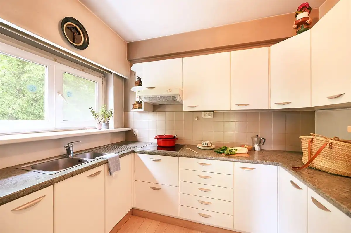 Ruim hoekappartement met 3 slpk in centrum Mortsel foto 10