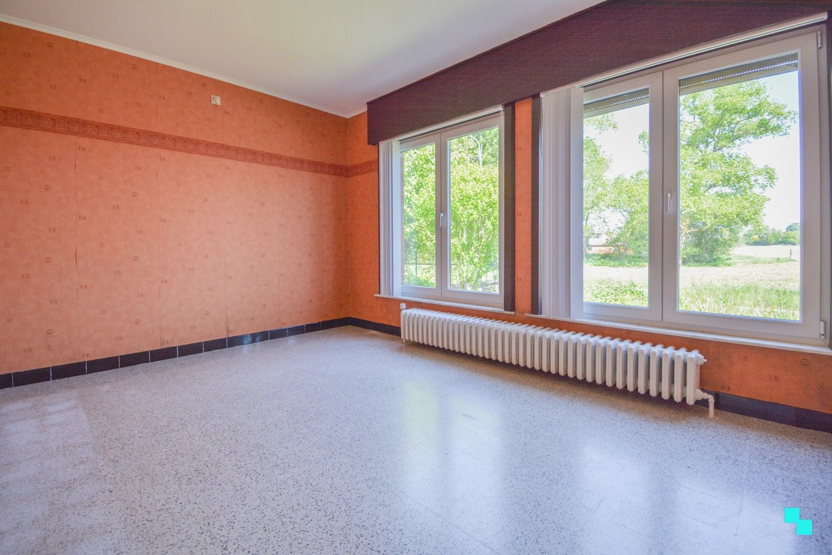 Te renoveren eengezinswoning met magazijn te Hooglede foto 15